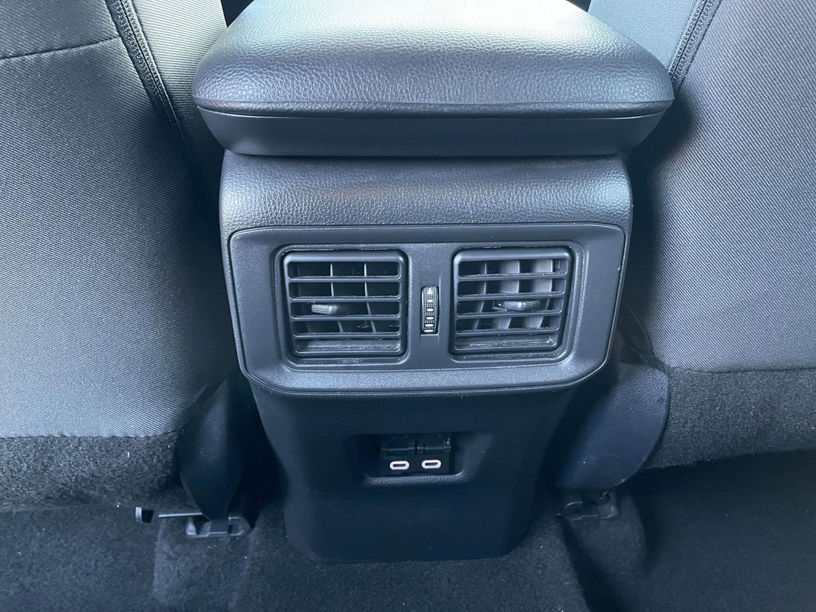 Thumbnail: 2025 Toyota RAV4 - 24