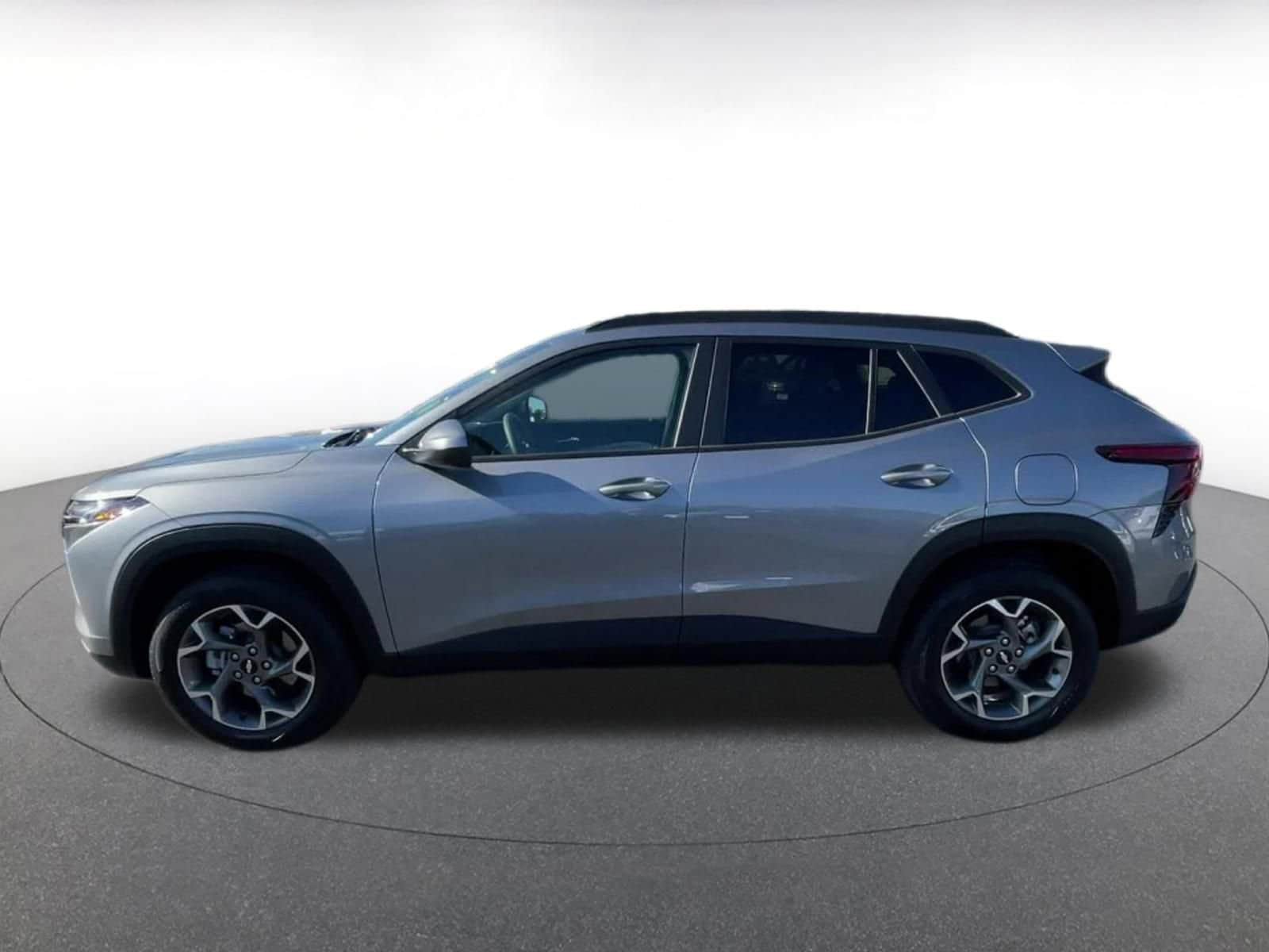 Thumbnail: 2025 Chevrolet Trax - 9