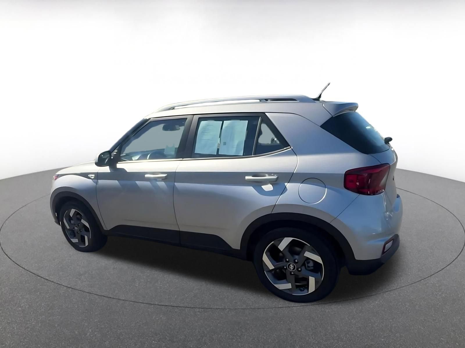 Thumbnail: 2025 Hyundai Venue - 10