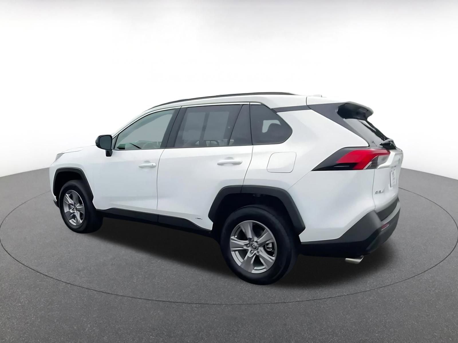 Thumbnail: 2025 Toyota RAV4 - 10