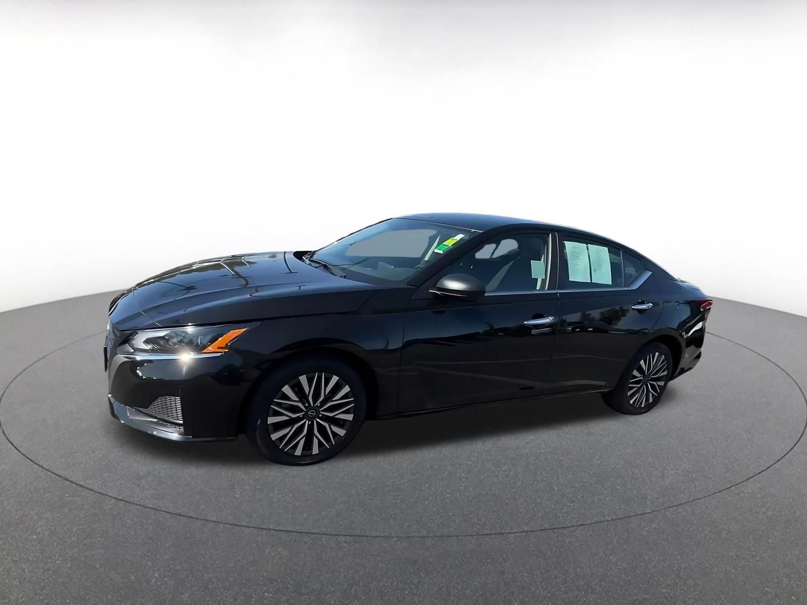 Thumbnail: 2025 Nissan Altima - 7