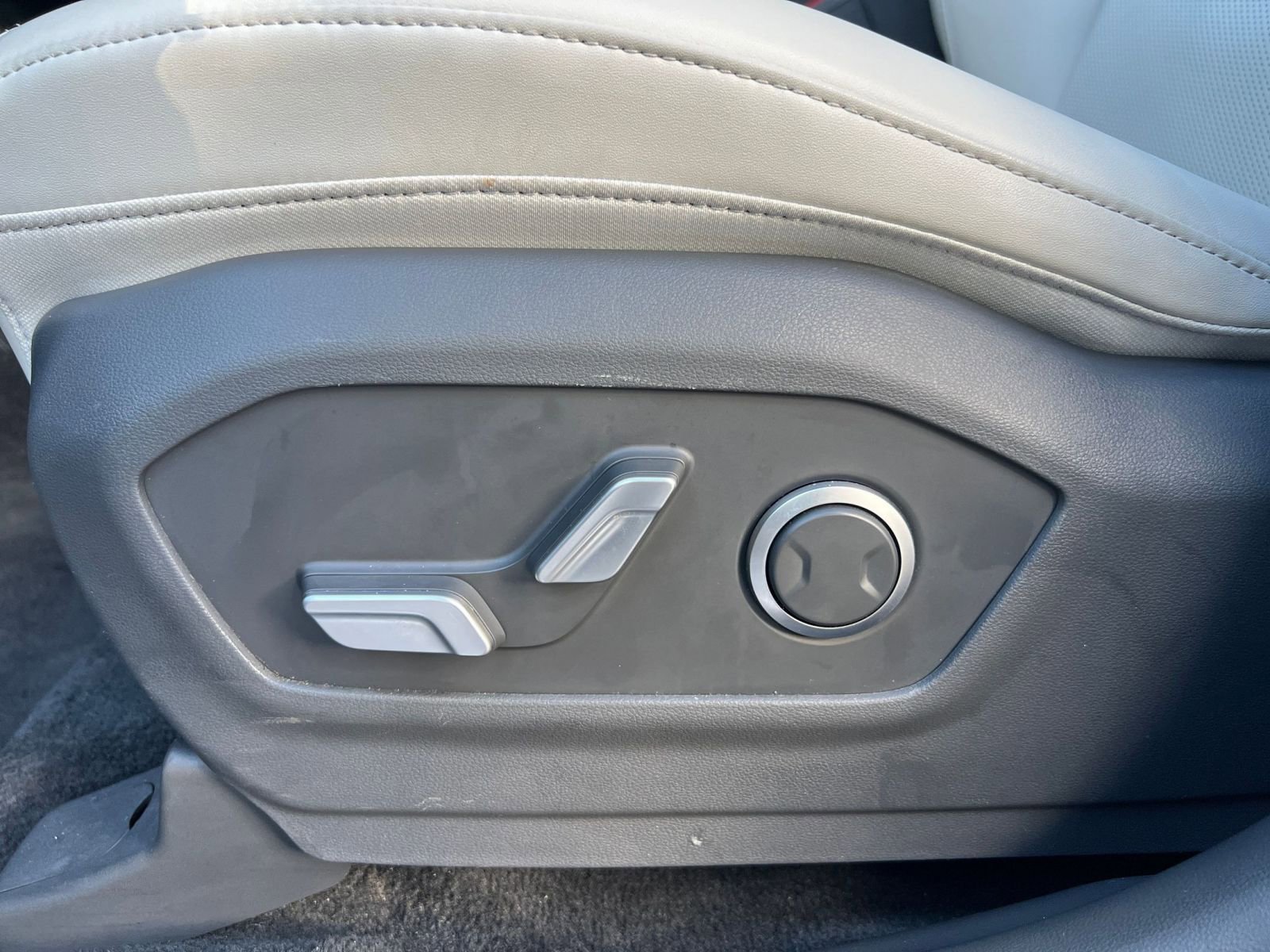 Thumbnail: 2025 Hyundai Santa Fe - 25