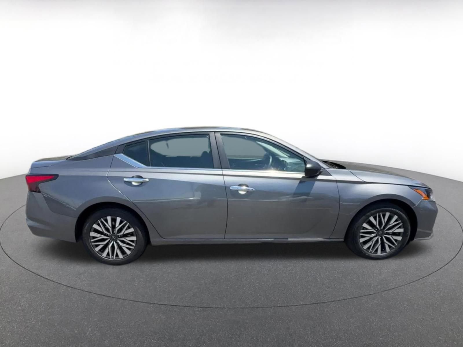 Thumbnail: 2025 Nissan Altima - 16