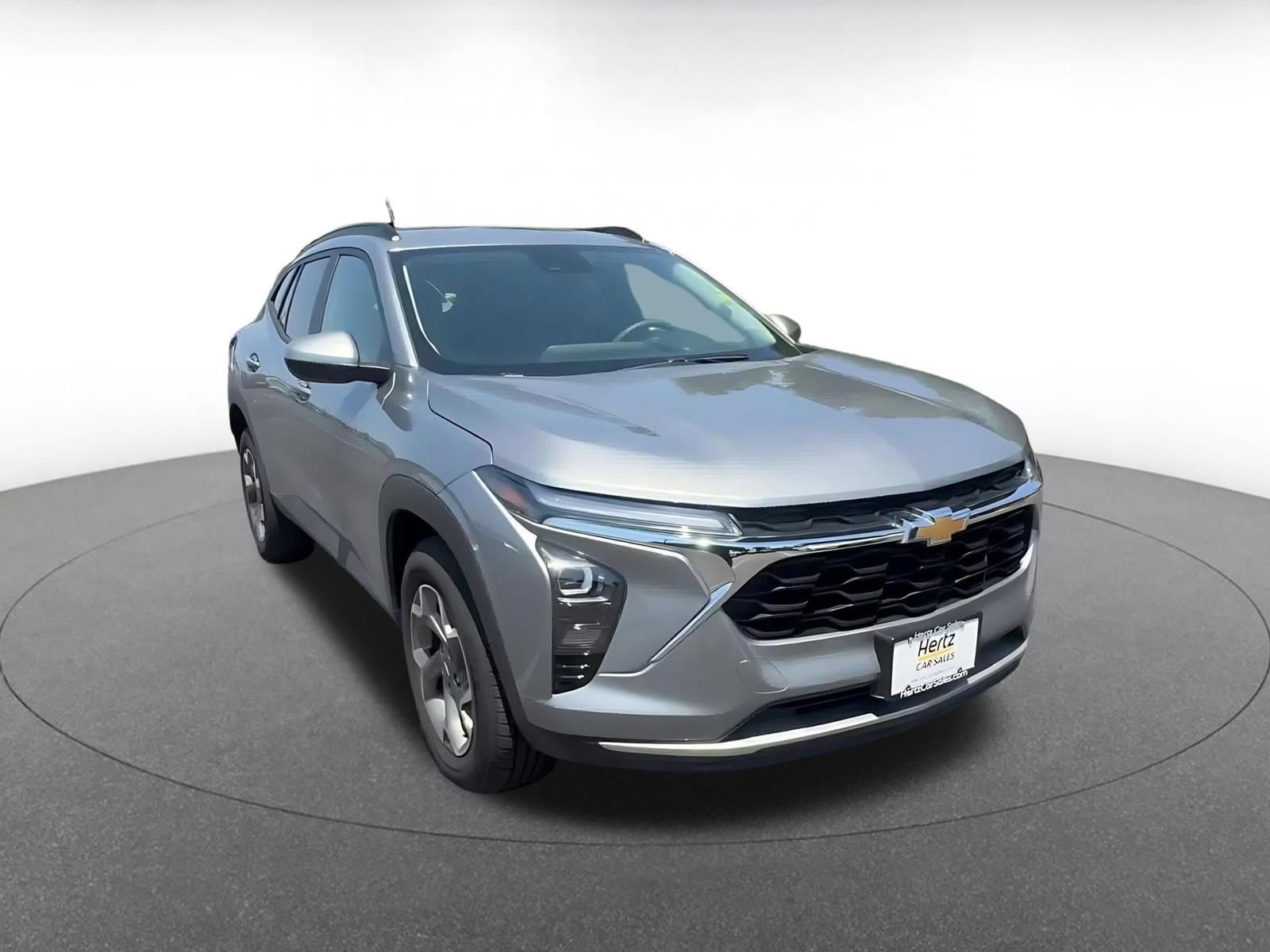 Thumbnail: 2025 Chevrolet Trax - 3