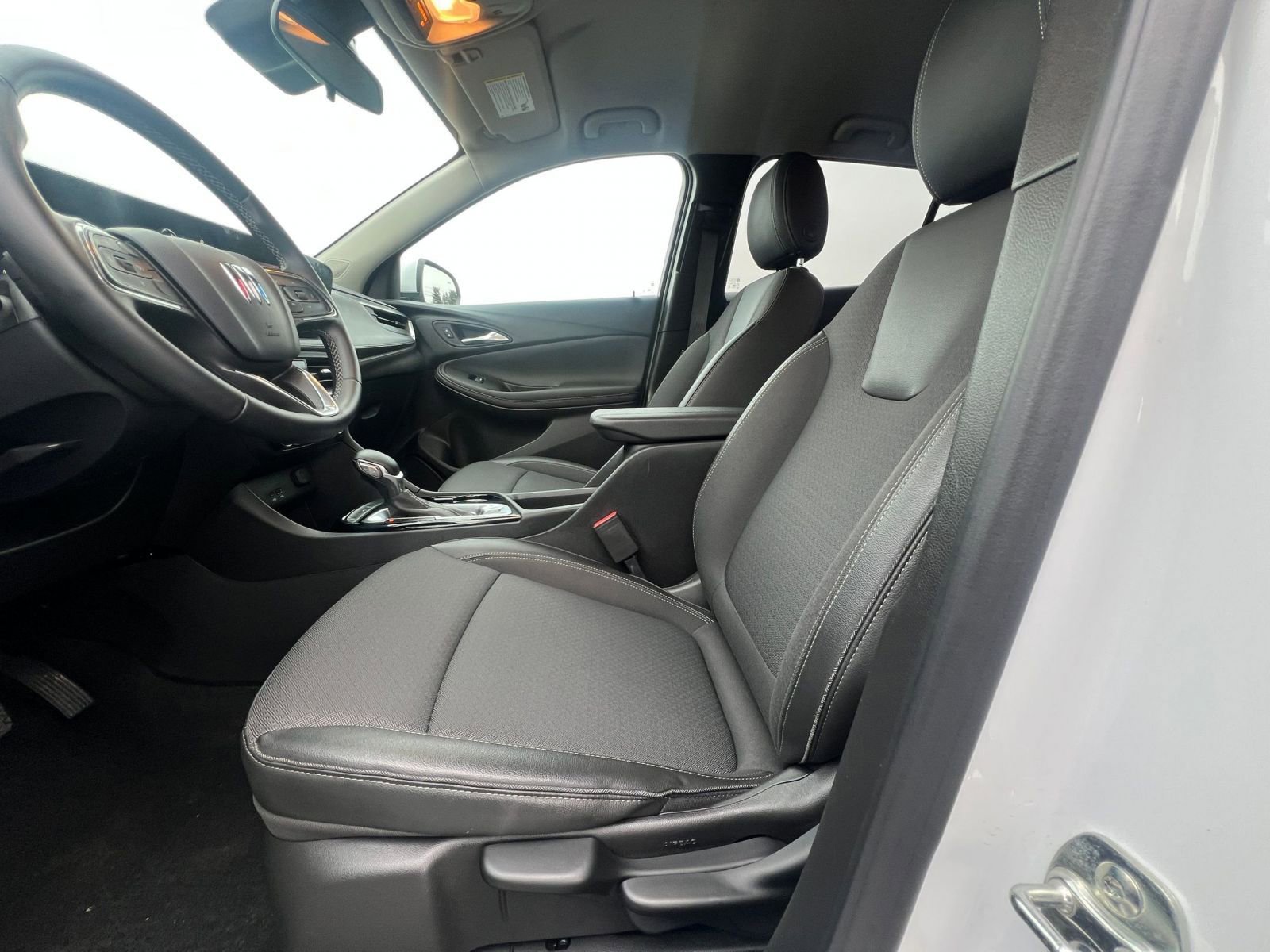 Thumbnail: 2025 Buick Encore GX - 27