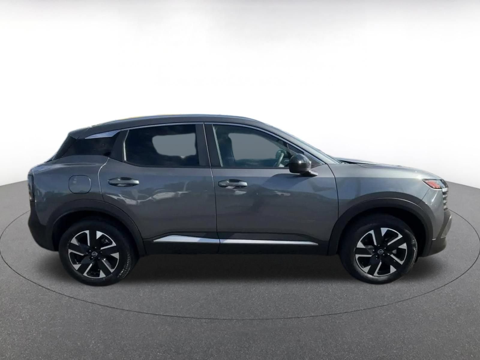 Thumbnail: 2026 Nissan Kicks - 15