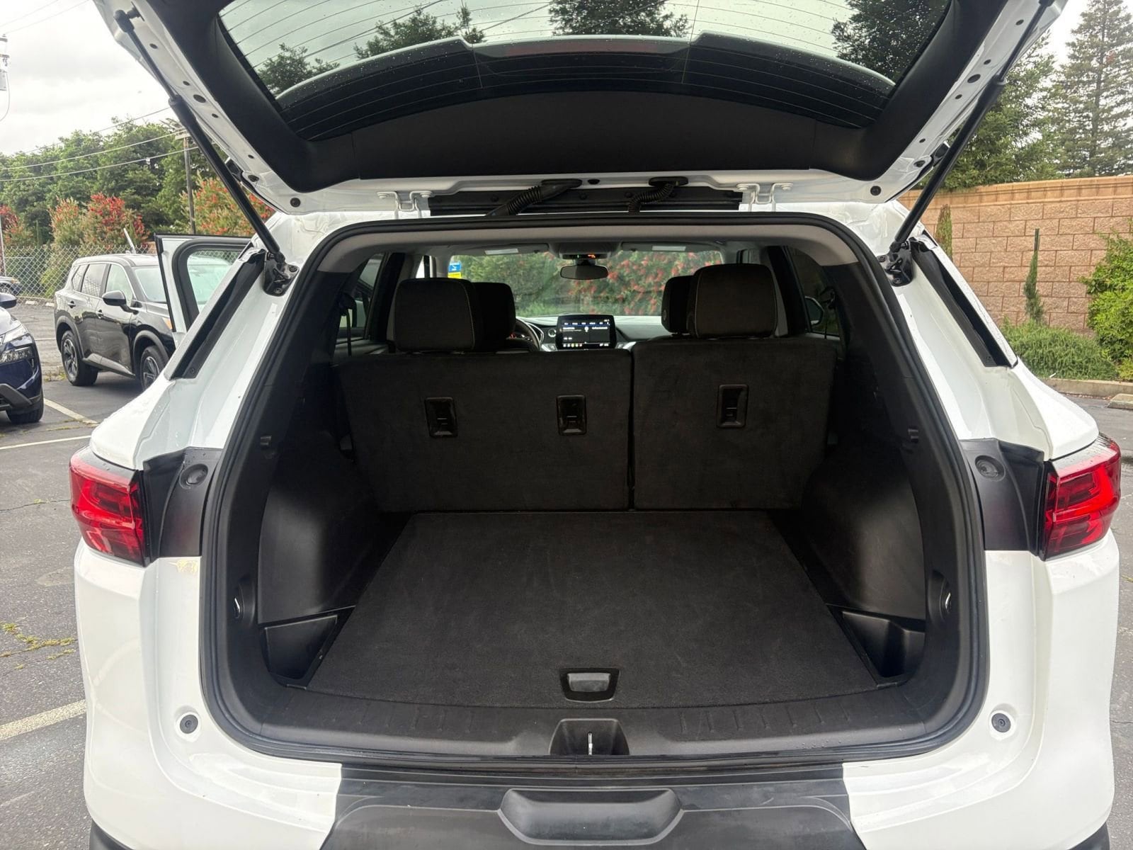 Thumbnail: 2025 Chevrolet Blazer - 33