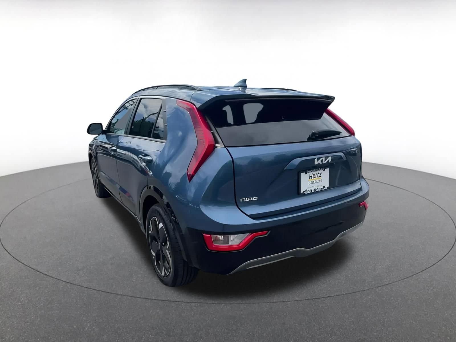Thumbnail: 2023 Kia Niro - 11