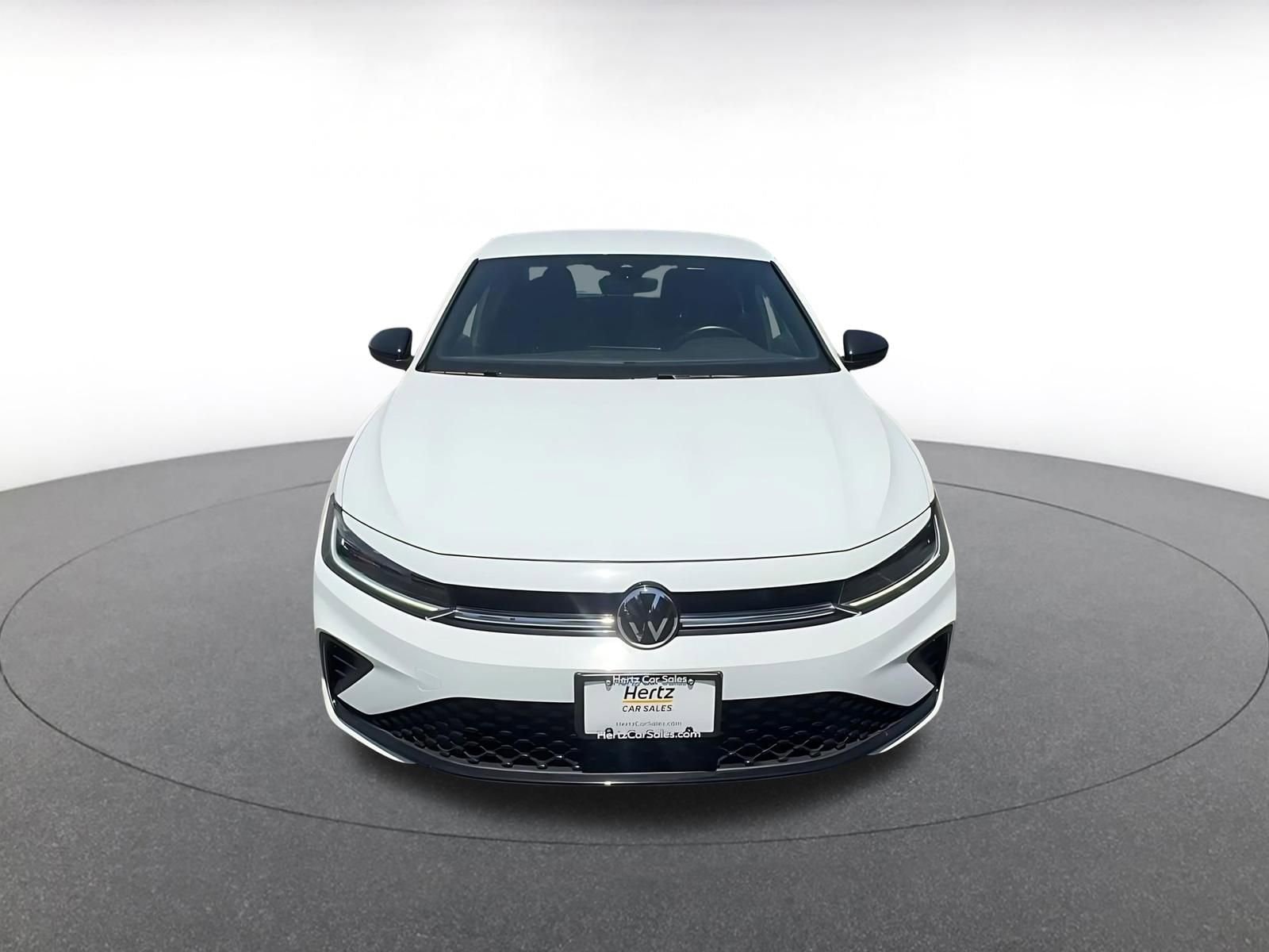 Thumbnail: 2025 Volkswagen Jetta - 4