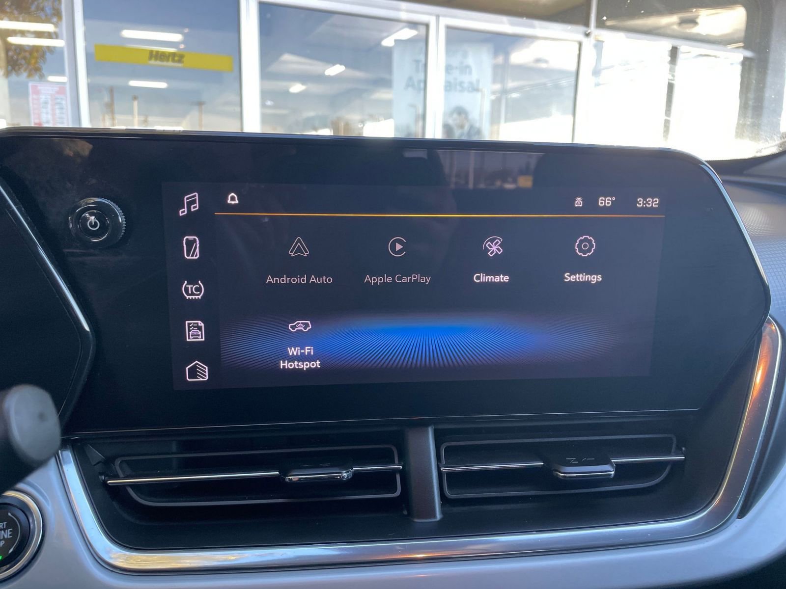 Thumbnail: 2025 Chevrolet Trax - 21