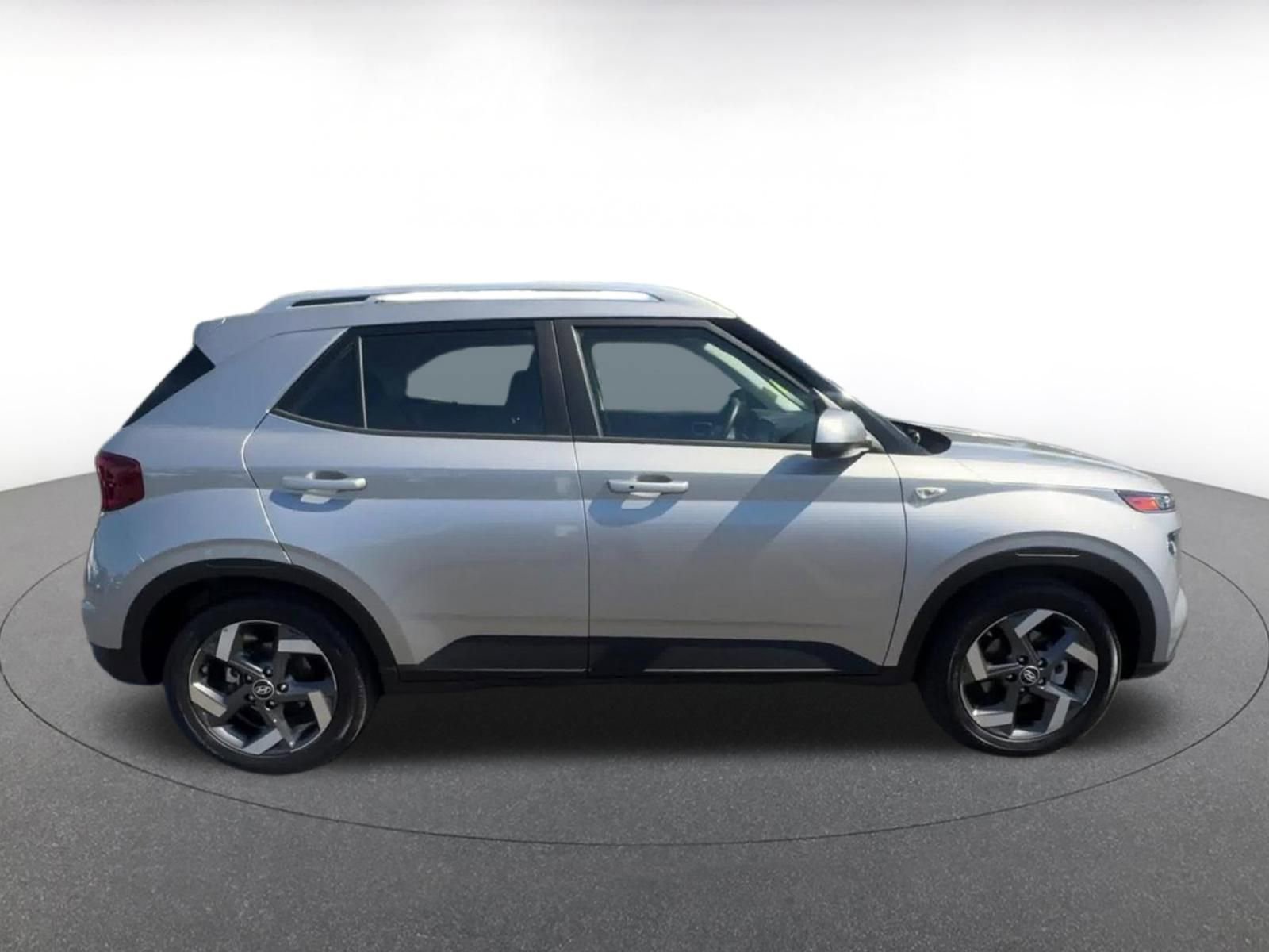 Thumbnail: 2025 Hyundai Venue - 16