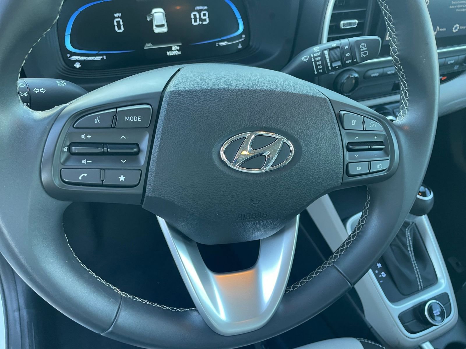 Thumbnail: 2025 Hyundai Venue - 25