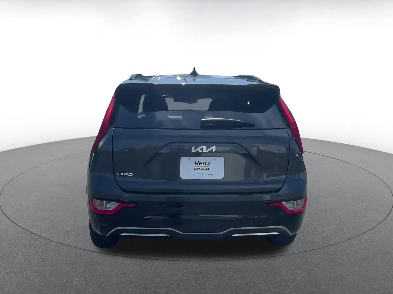 Thumbnail: 2023 Kia Niro - 12