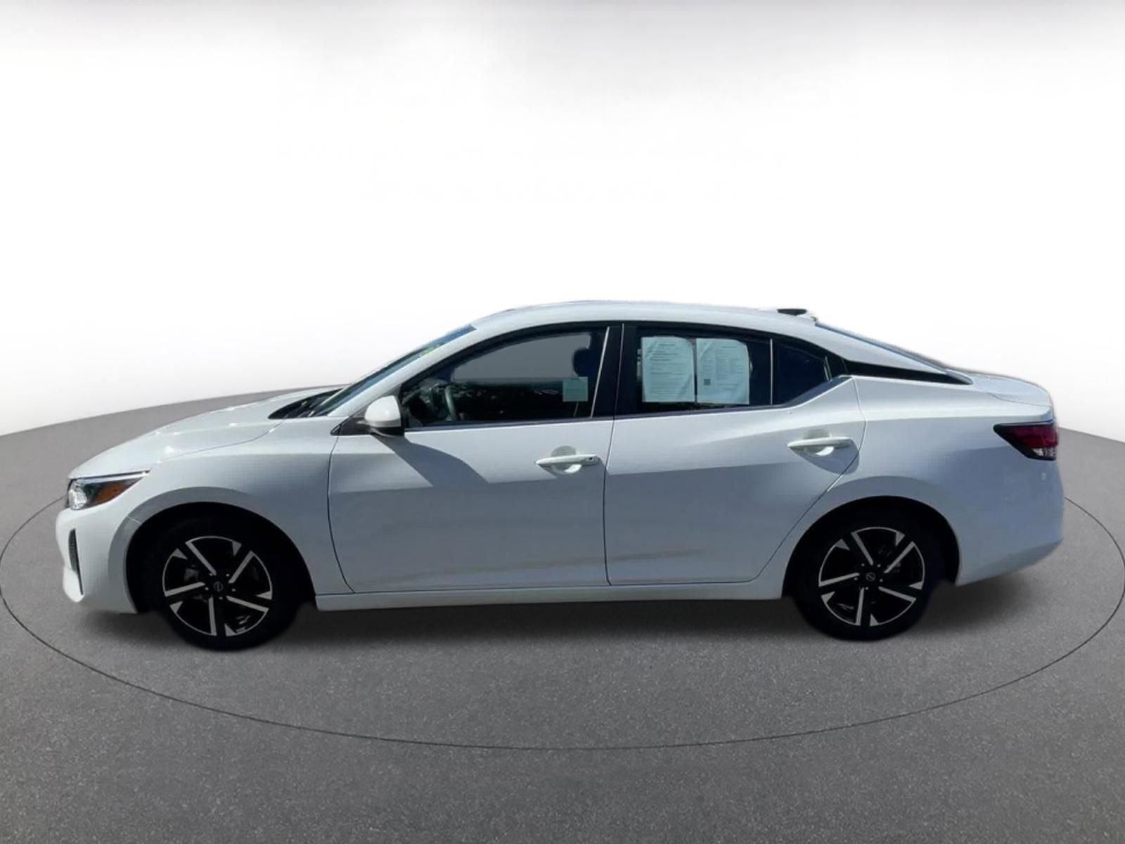 Thumbnail: 2025 Nissan Sentra - 9