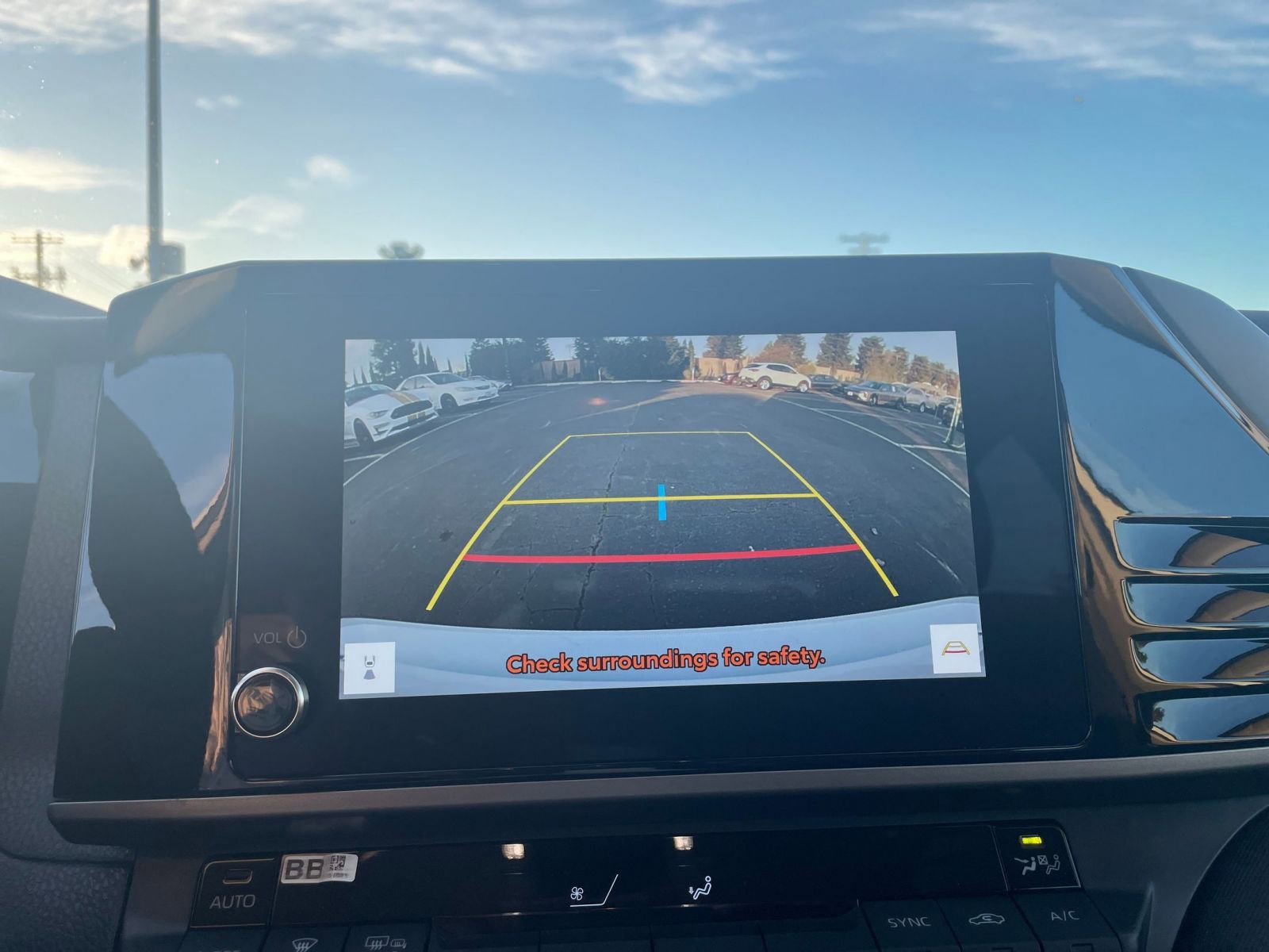 Thumbnail: 2025 Toyota Camry - 17