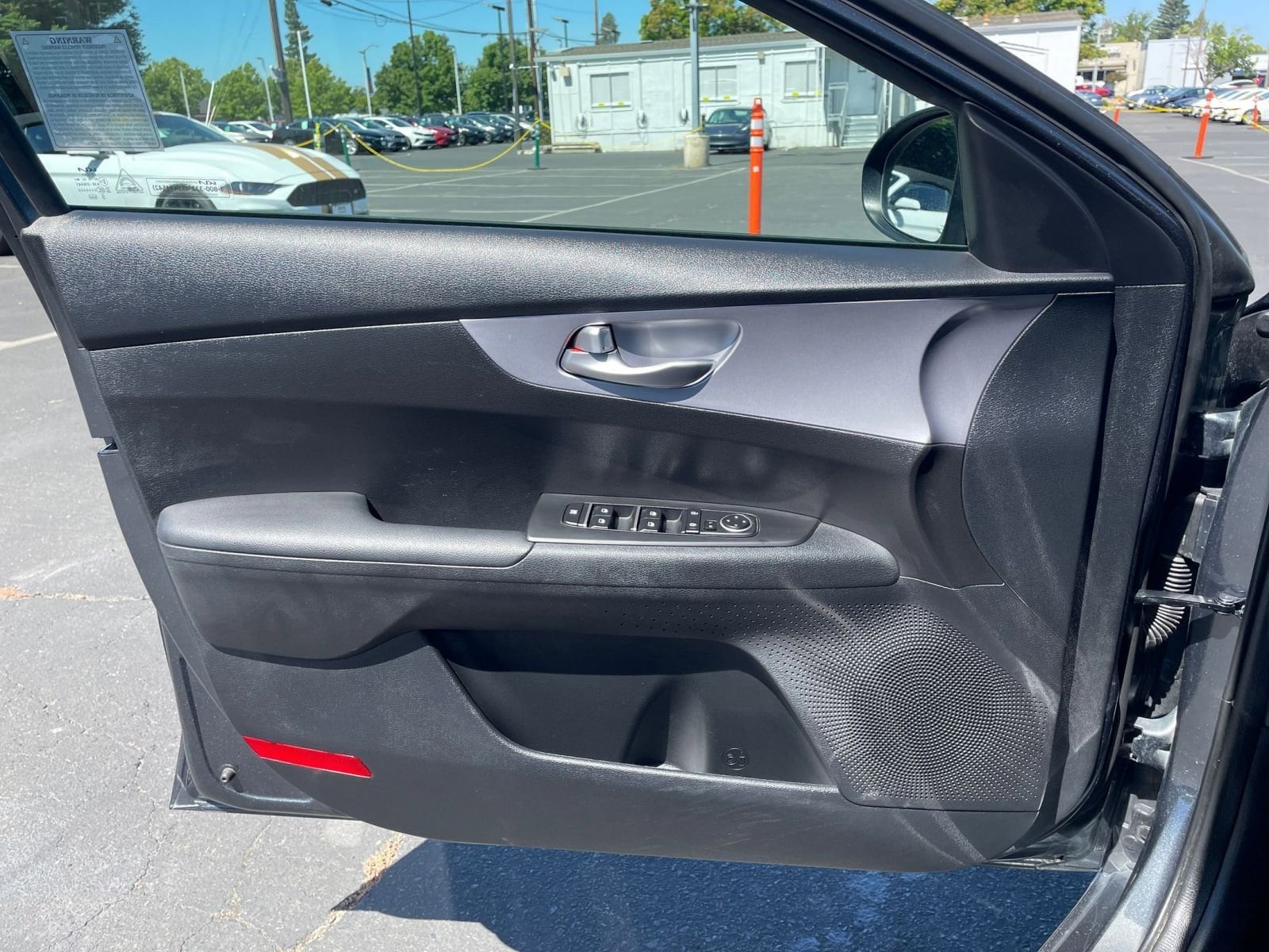 Thumbnail: 2024 Kia Forte - 18