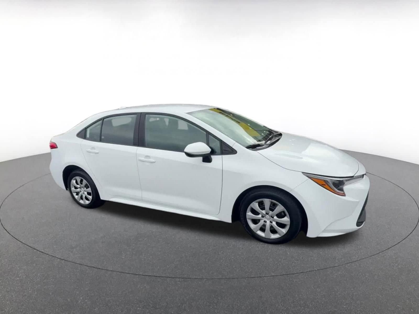 Thumbnail: 2024 Toyota Corolla - 2