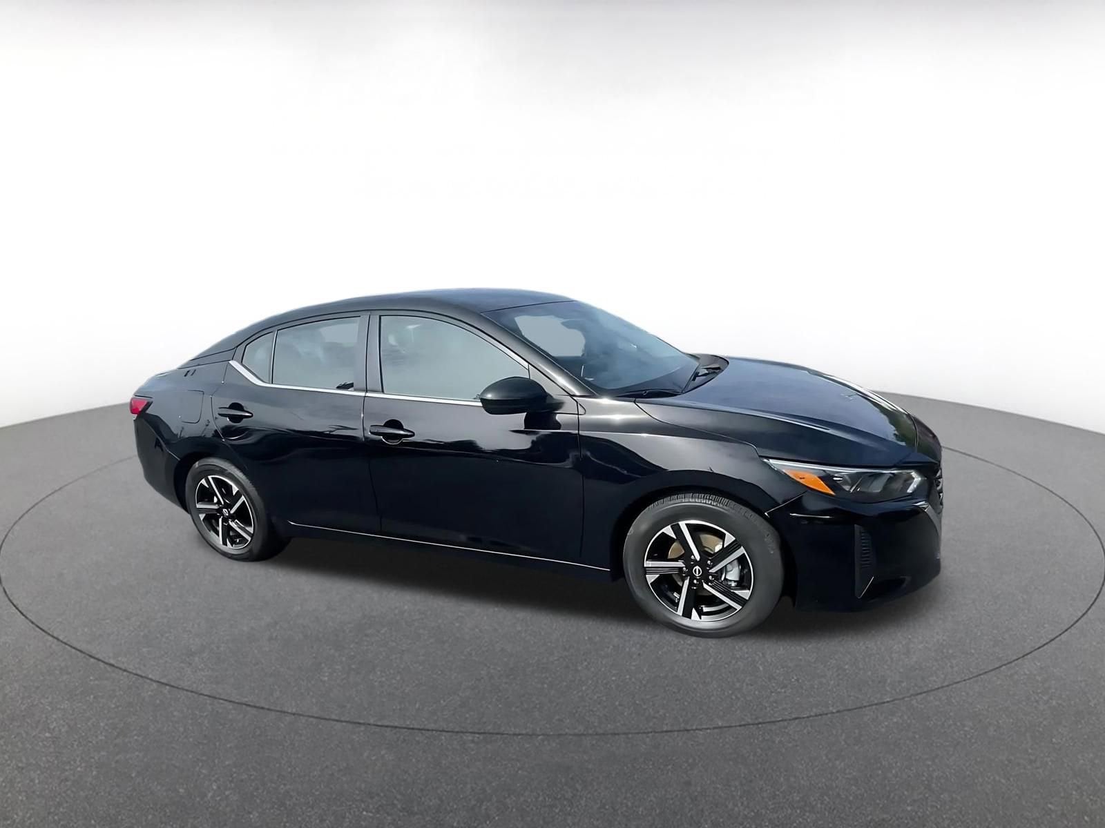 Thumbnail: 2025 Nissan Sentra - 2