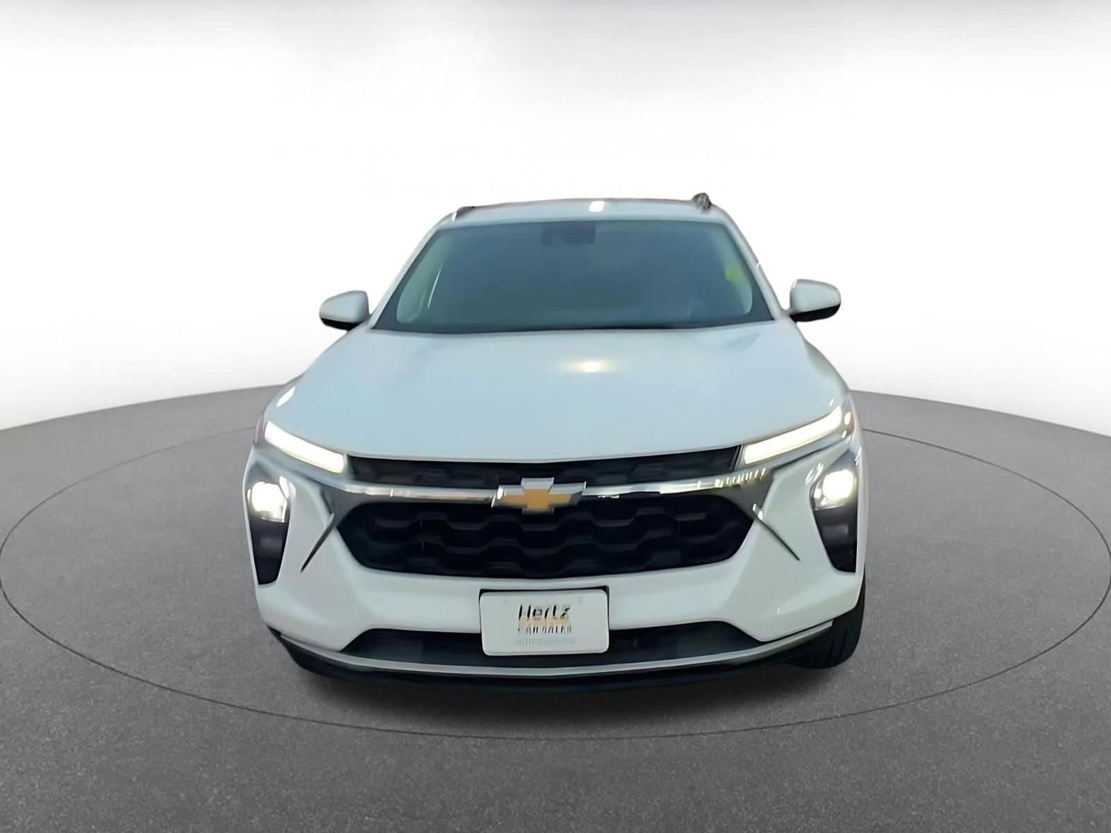 Thumbnail: 2025 Chevrolet Trax - 4