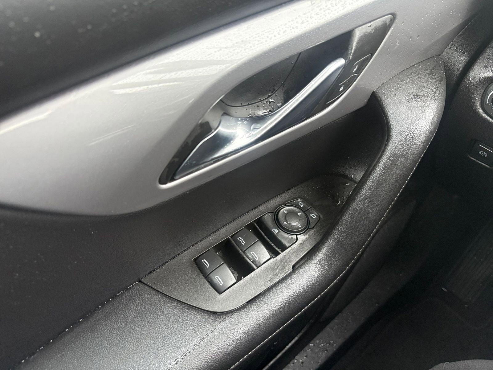 Thumbnail: 2025 Chevrolet Blazer - 18