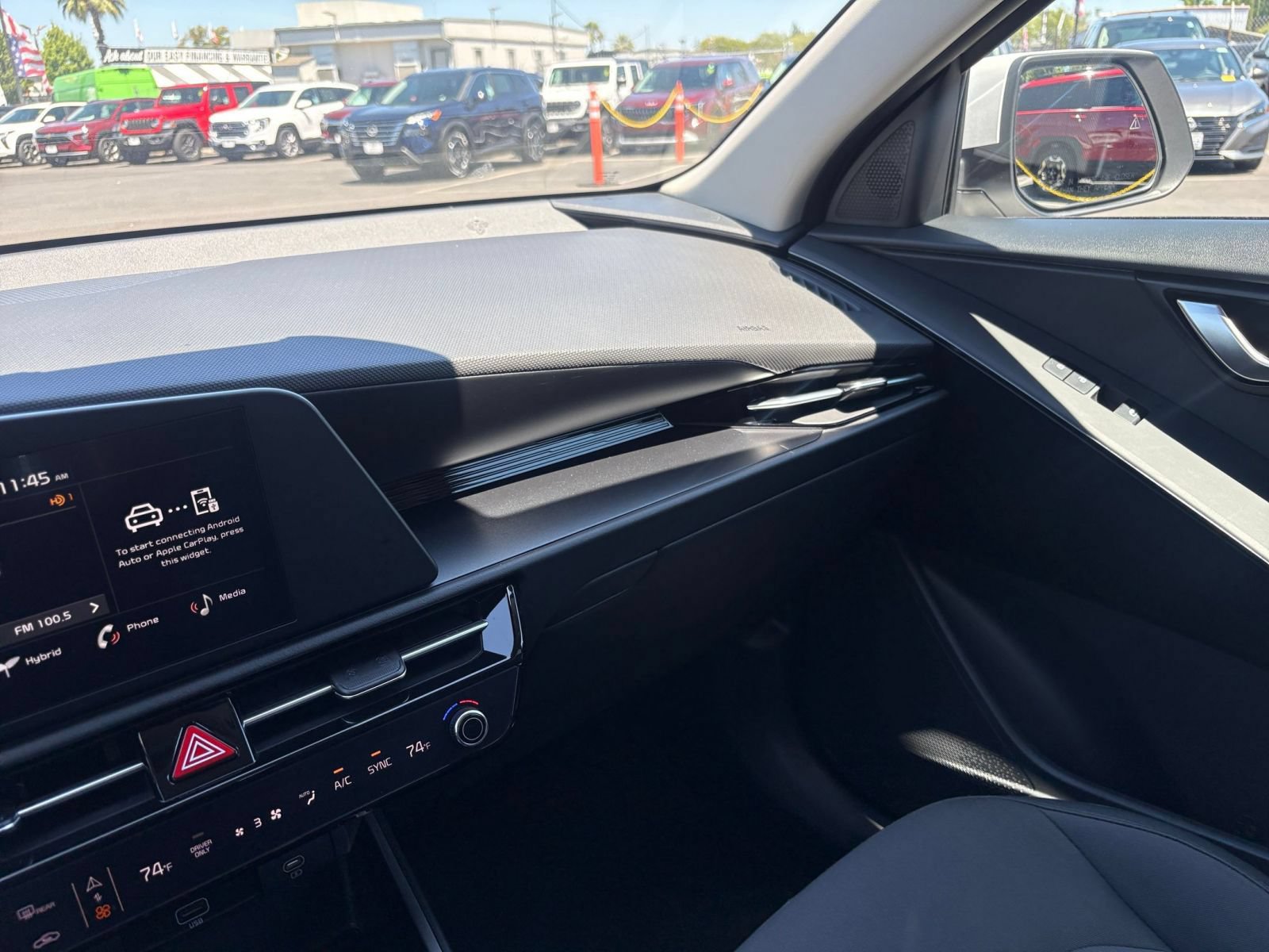 Thumbnail: 2026 Kia Niro - 33