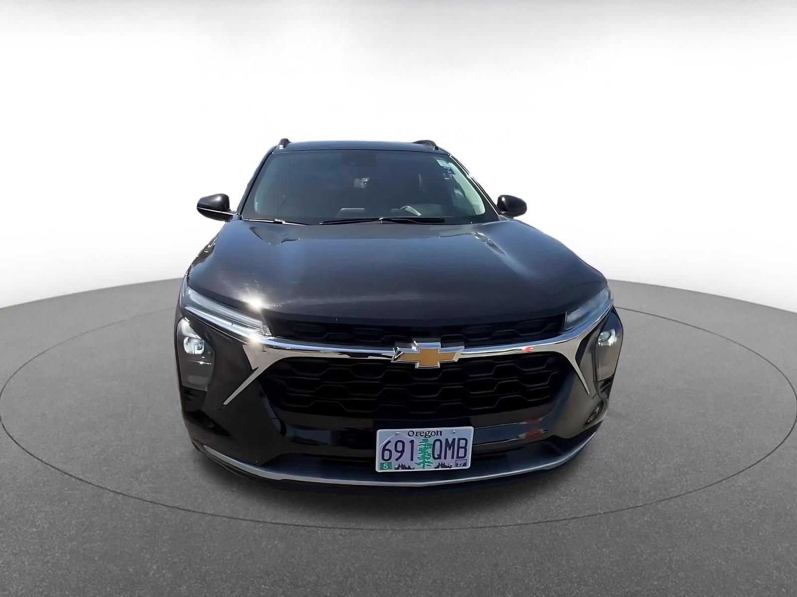 Thumbnail: 2025 Chevrolet Trax - 4