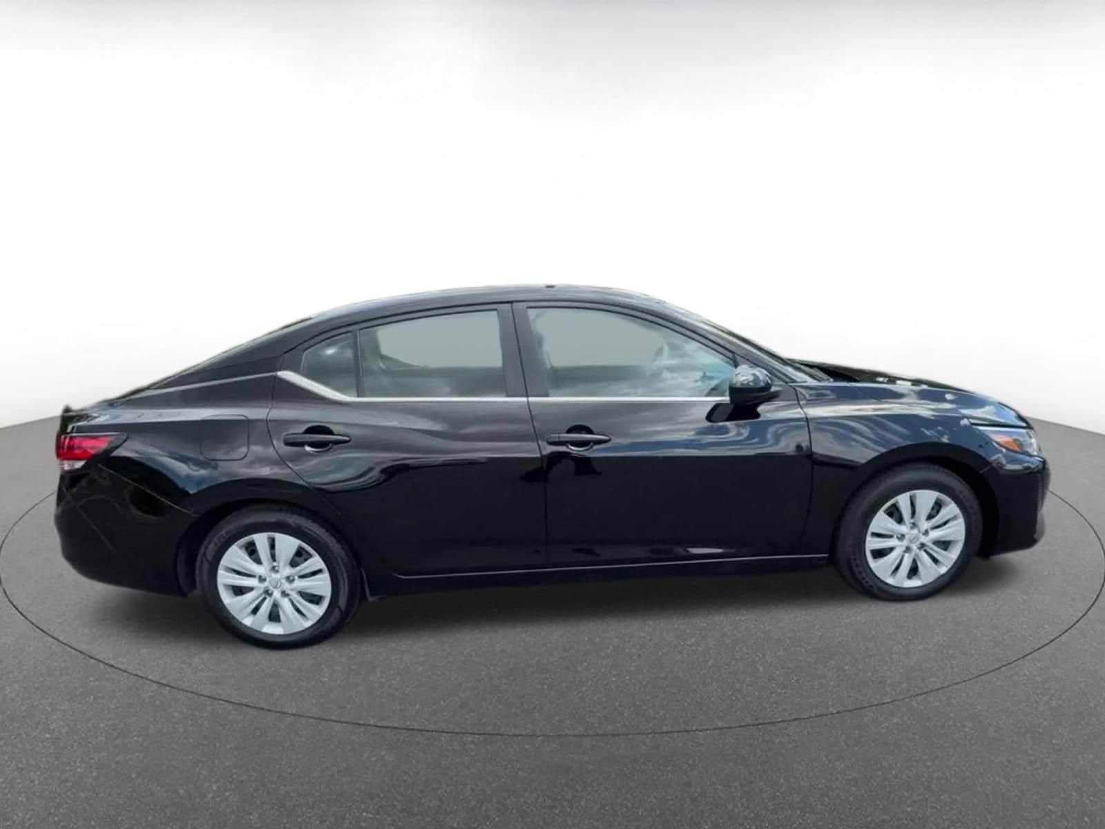 Thumbnail: 2025 Nissan Sentra - 16