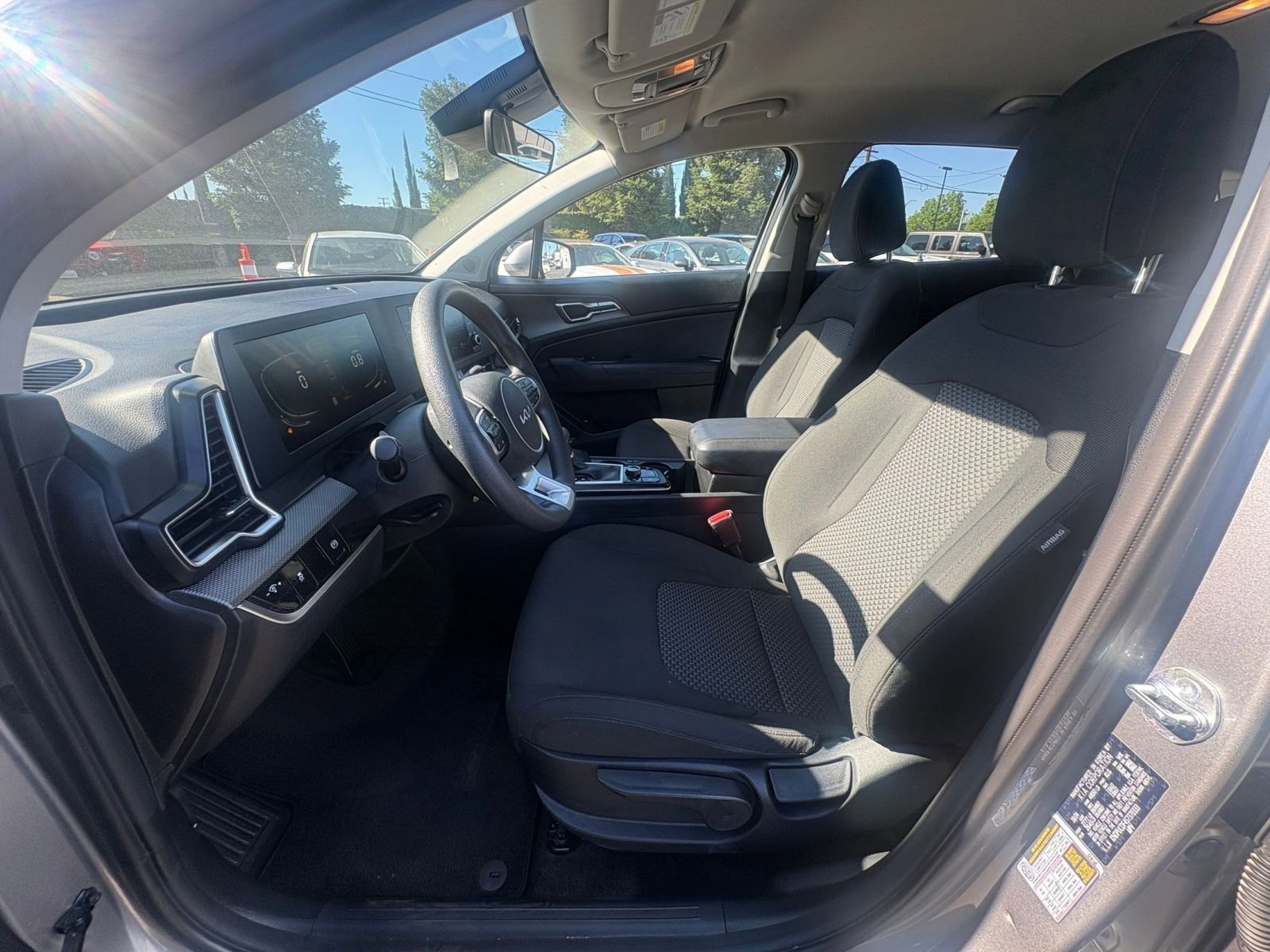 Thumbnail: 2025 Kia Sportage - 25