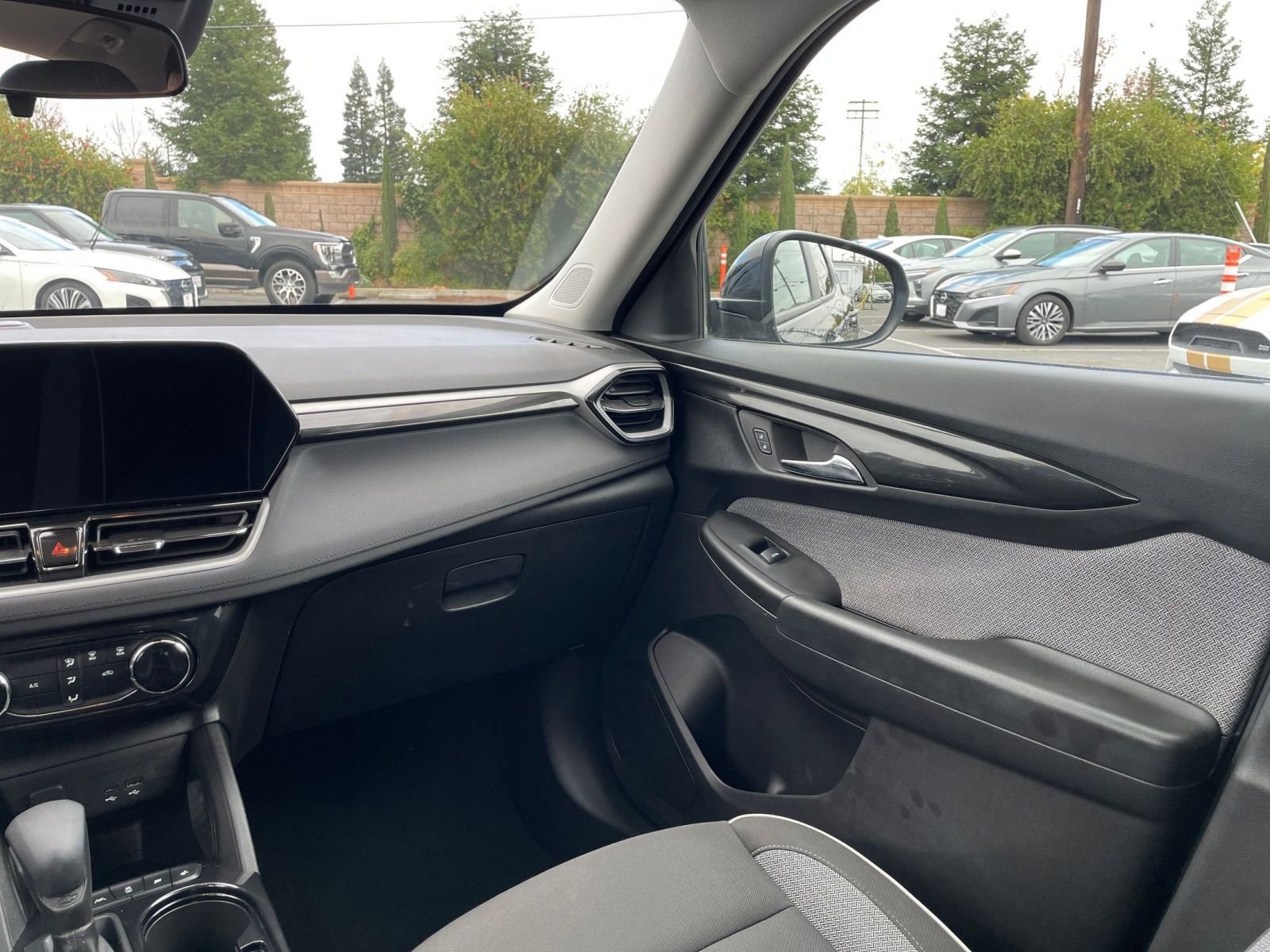 Thumbnail: 2025 Chevrolet TrailBlazer - 30