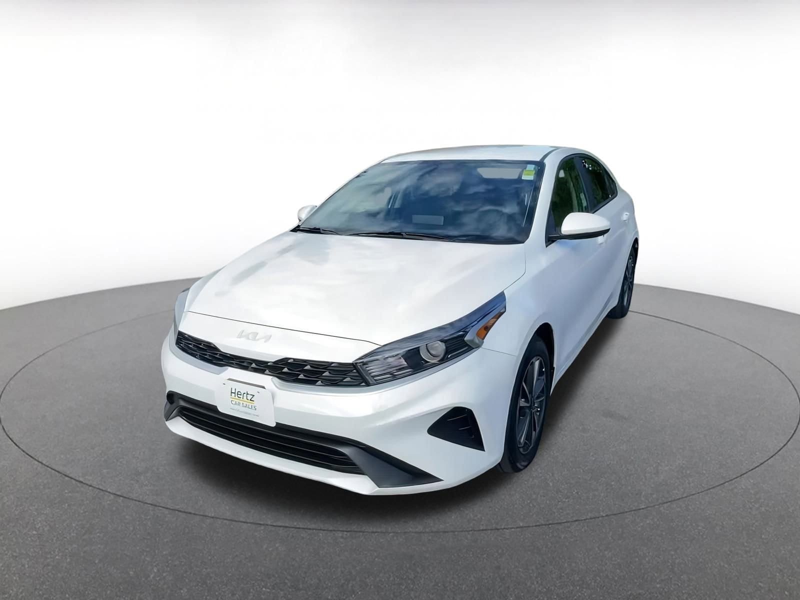 Thumbnail: 2024 Kia Forte - 7