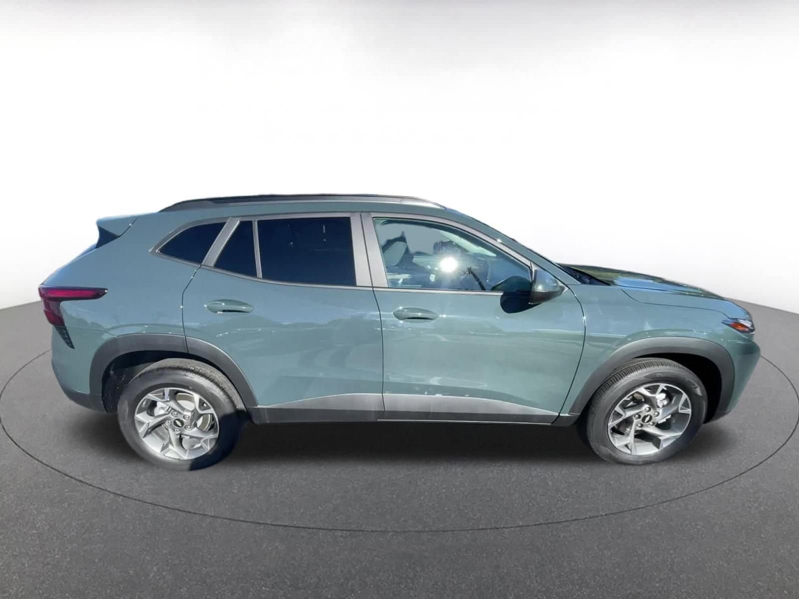 Thumbnail: 2025 Chevrolet Trax - 16