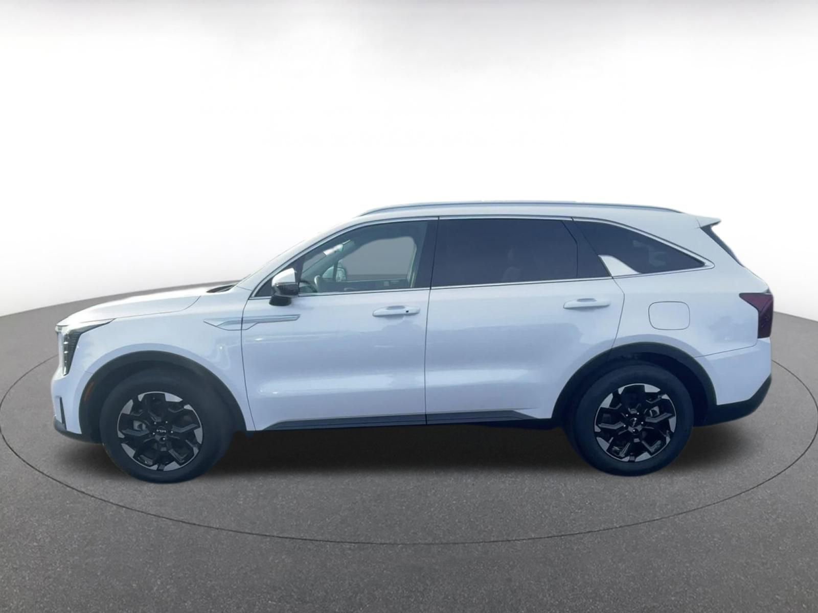 Thumbnail: 2024 Kia Sorento - 9