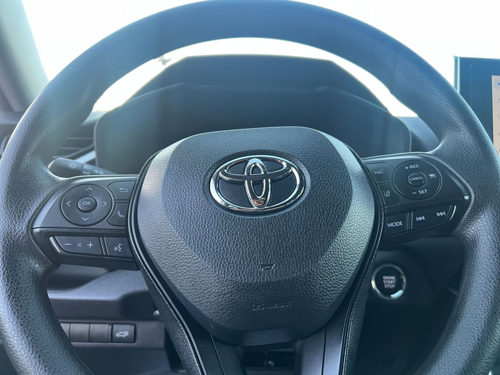 Thumbnail: 2025 Toyota RAV4 - 29