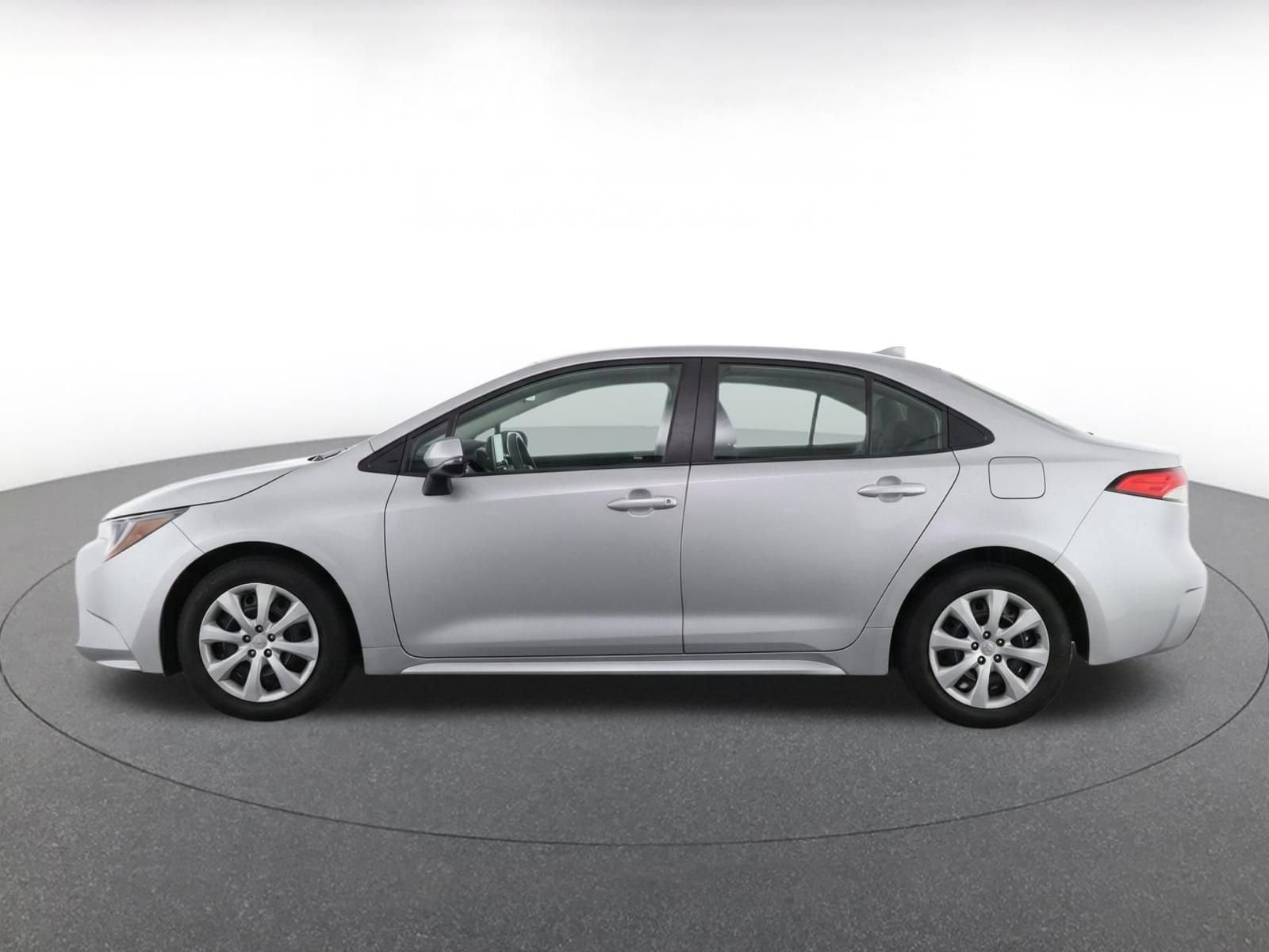Thumbnail: 2025 Toyota Corolla - 4