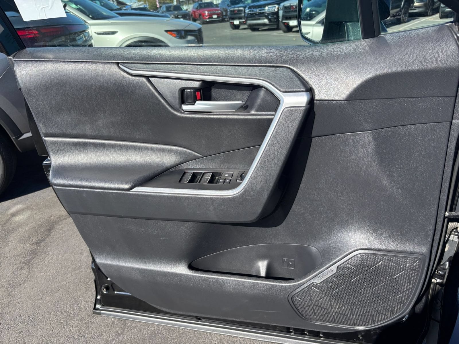 Thumbnail: 2024 Toyota RAV4 - 18