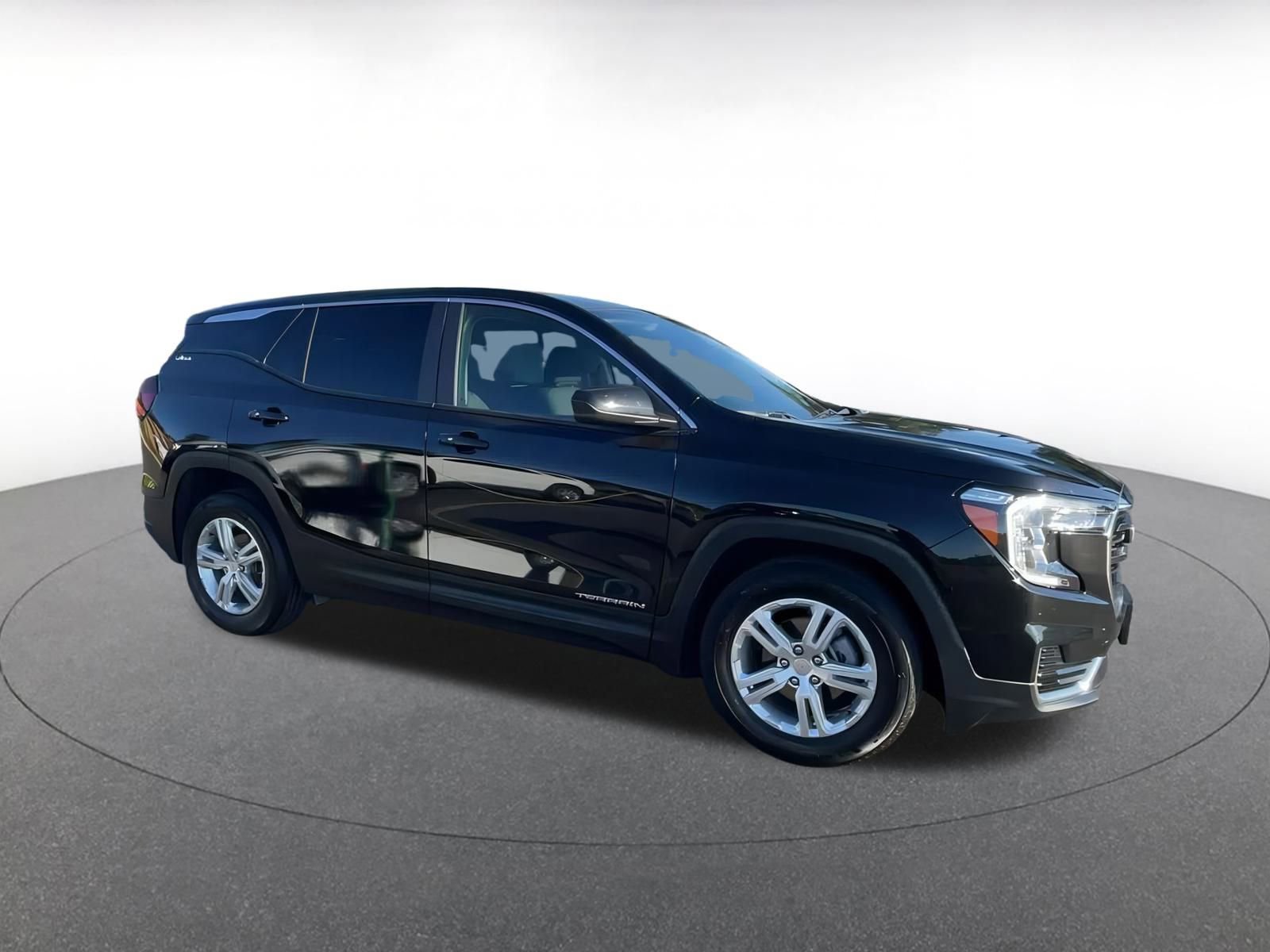 Thumbnail: 2024 GMC Terrain - 2