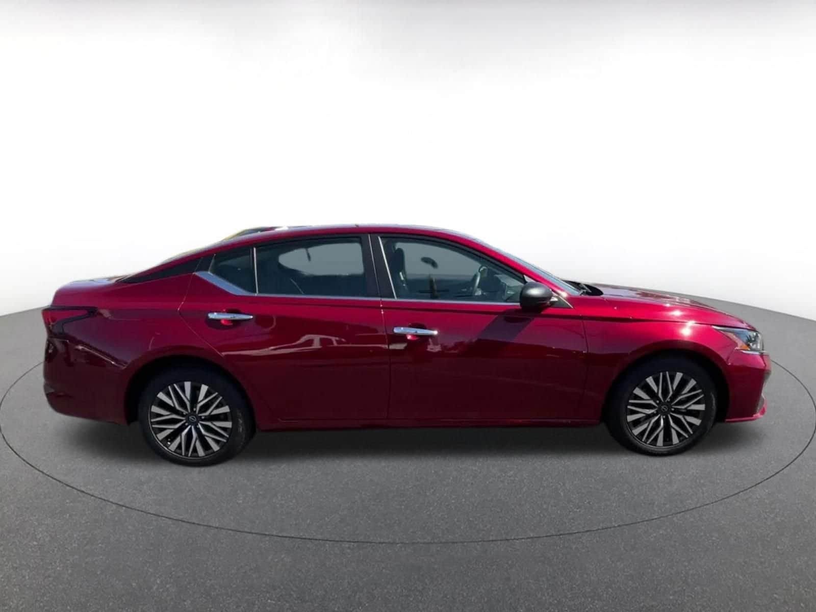 Thumbnail: 2025 Nissan Altima - 16
