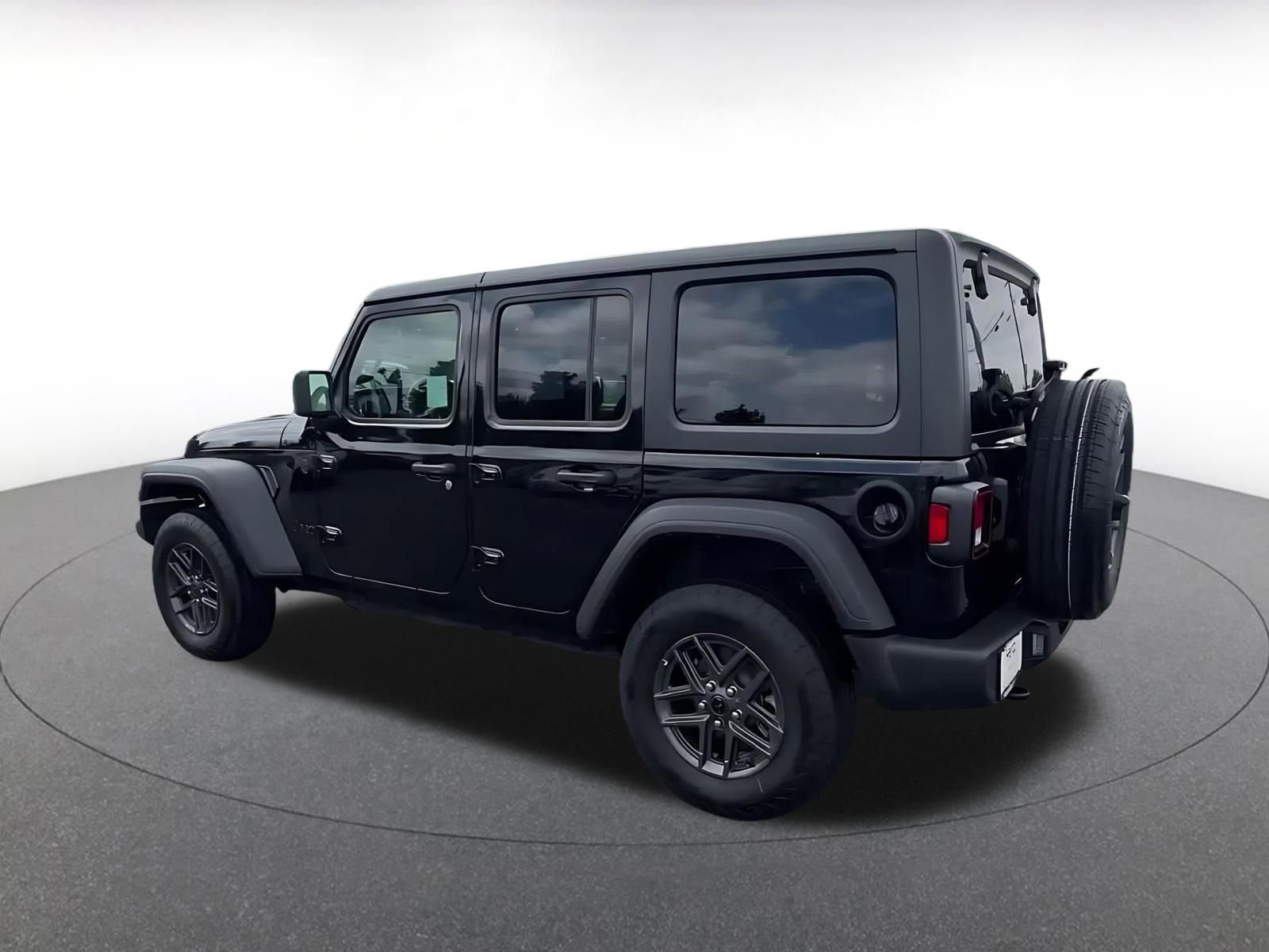 Thumbnail: 2025 Jeep Wrangler - 9