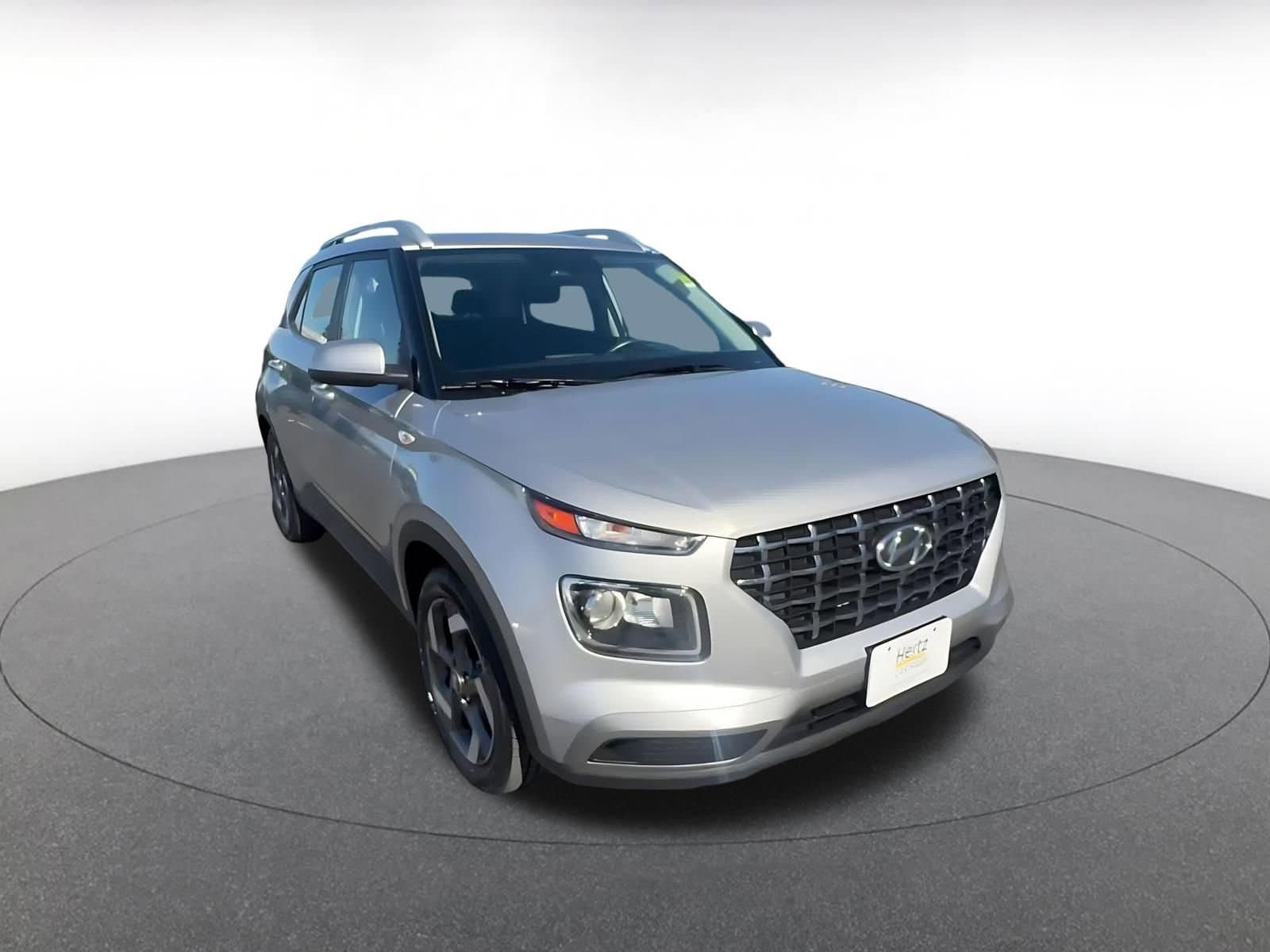 Thumbnail: 2025 Hyundai Venue - 3