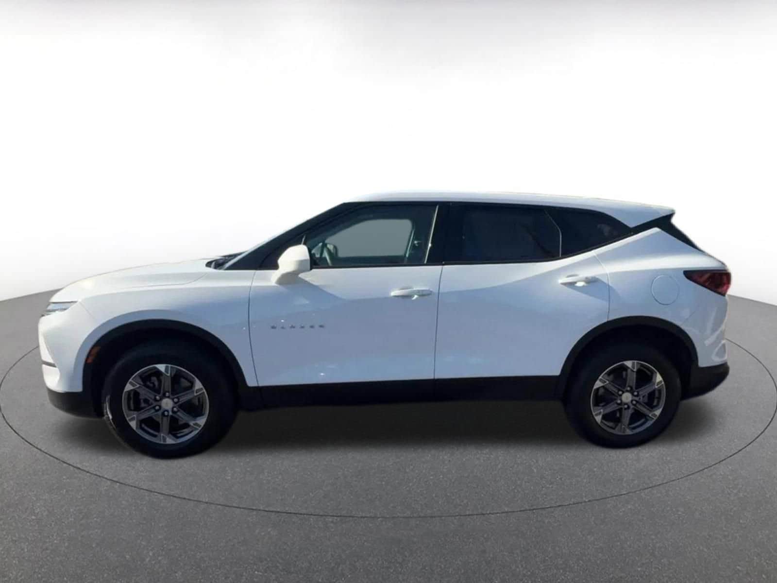 Thumbnail: 2025 Chevrolet Blazer - 9