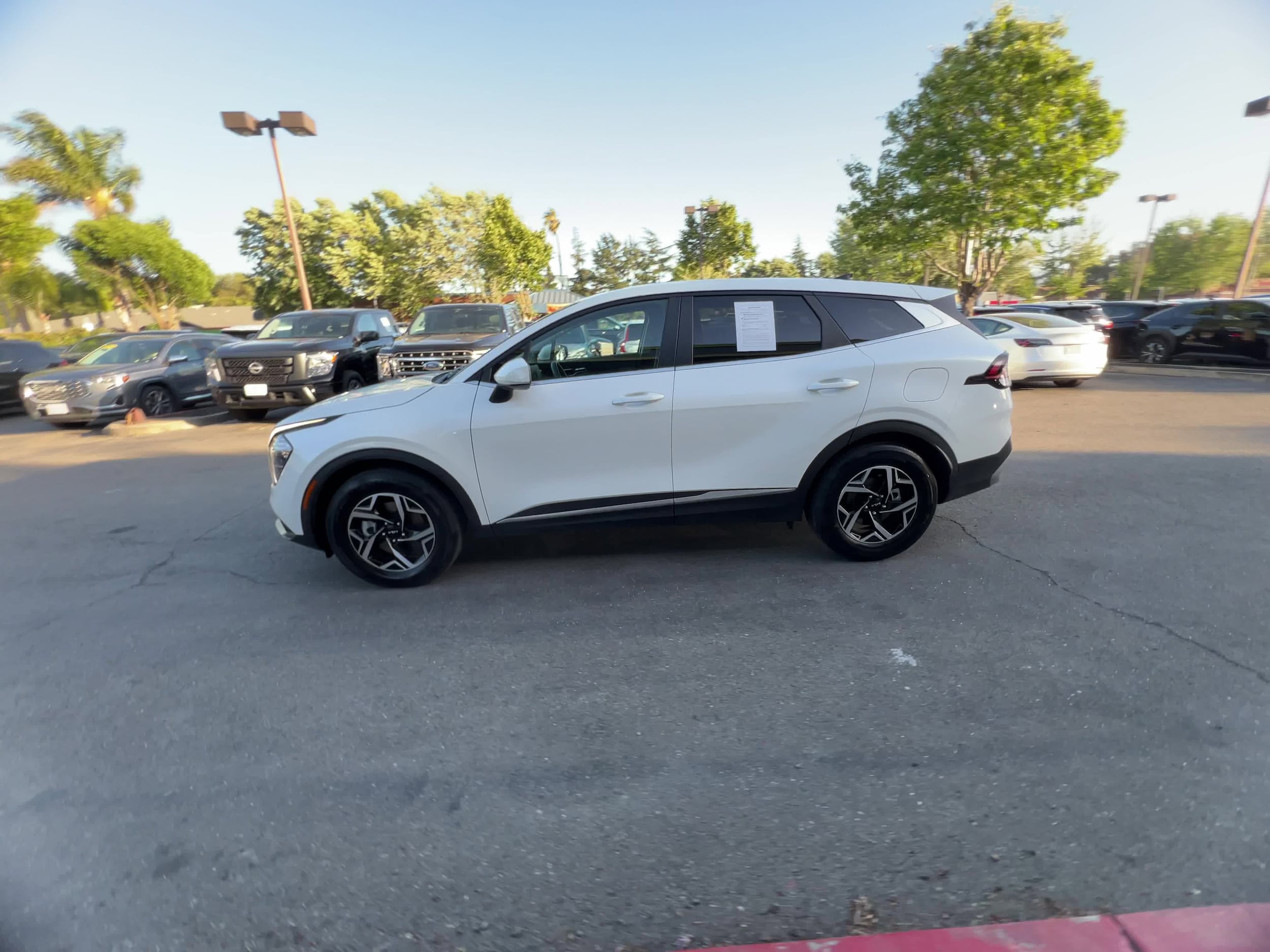 2023 Kia Sportage LX 8