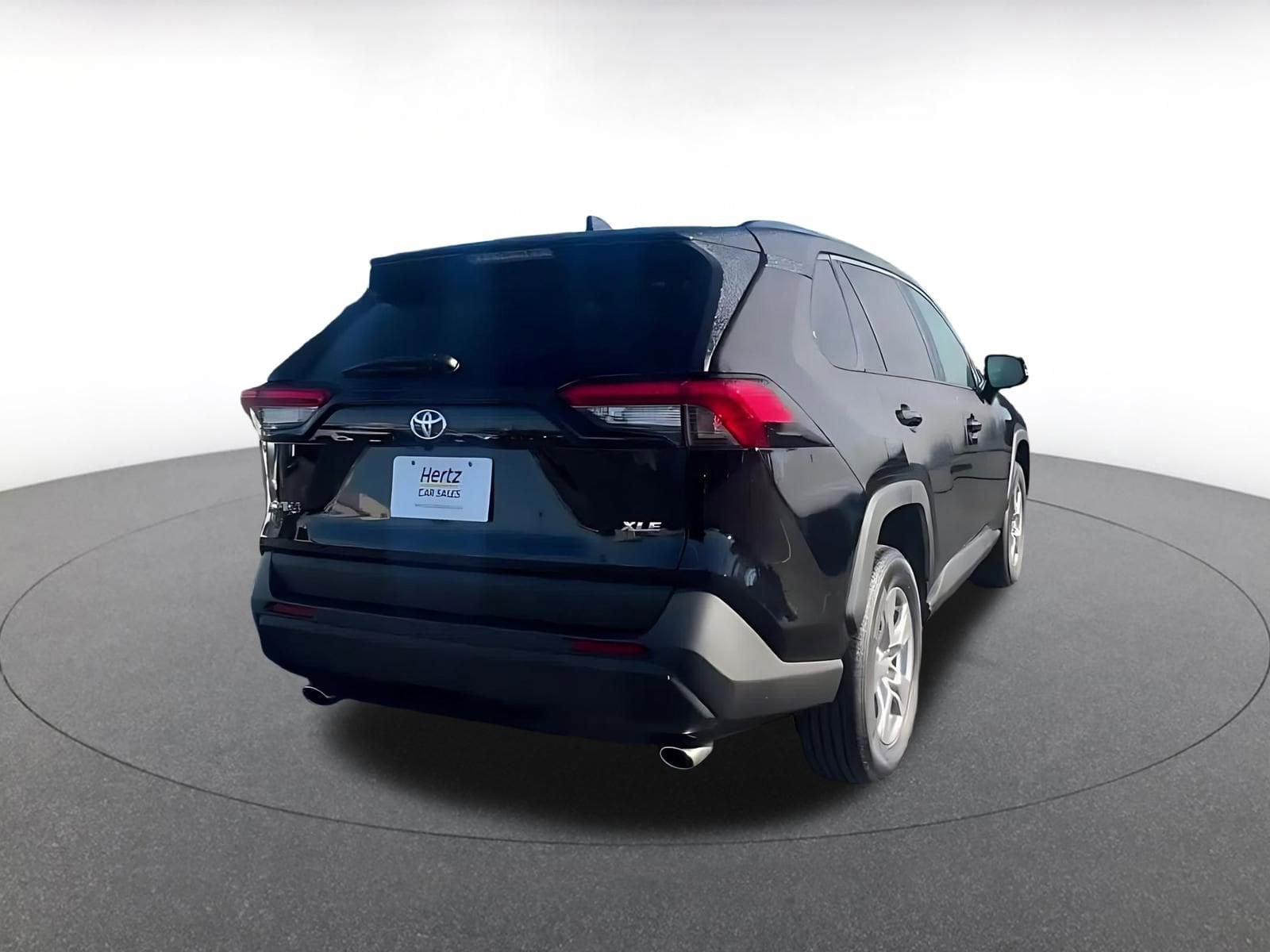 Thumbnail: 2025 Toyota RAV4 - 15