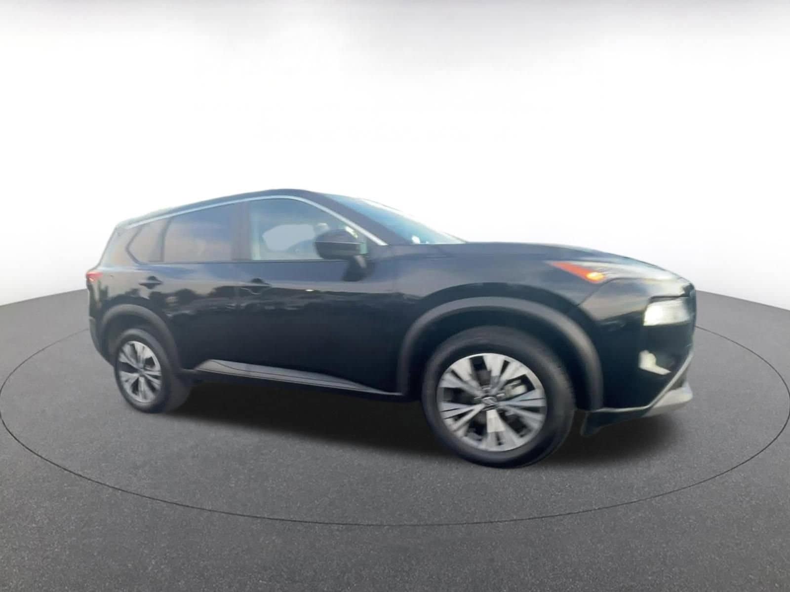 Thumbnail: 2023 Nissan Rogue - 2