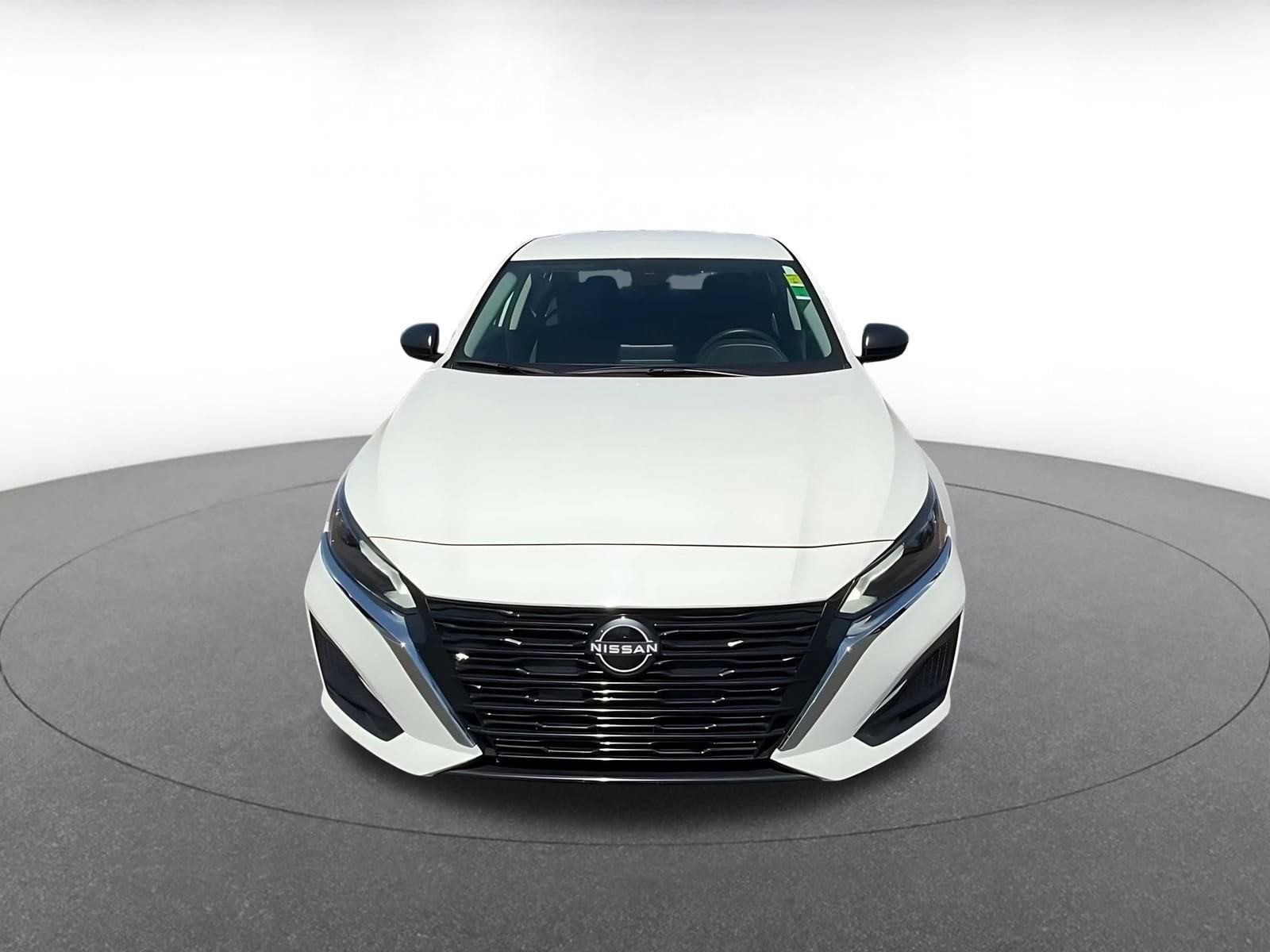 Thumbnail: 2025 Nissan Altima - 4