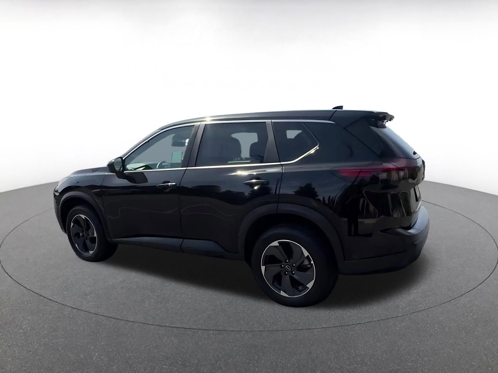Thumbnail: 2025 Nissan Rogue - 10