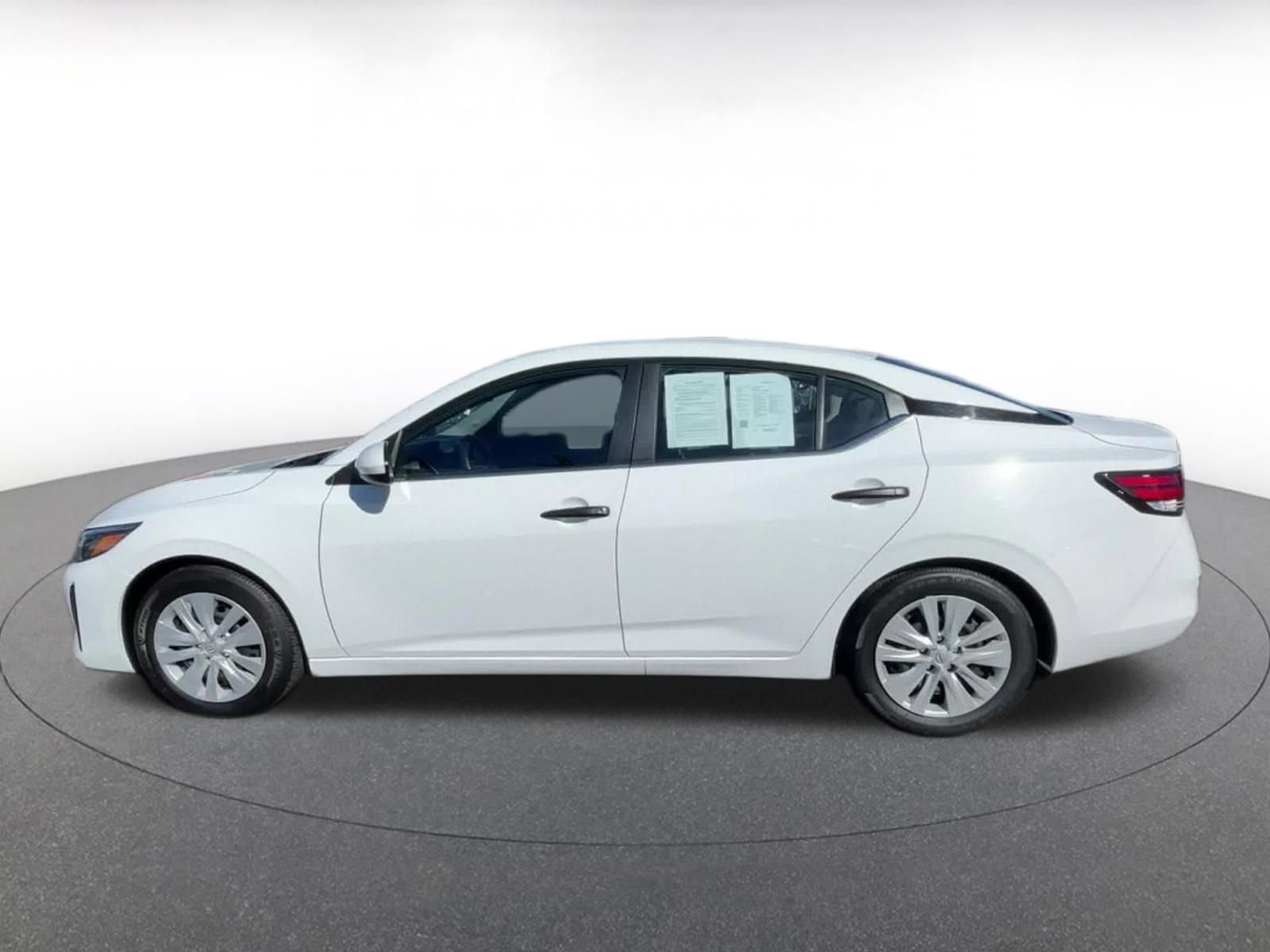 Thumbnail: 2025 Nissan Sentra - 9