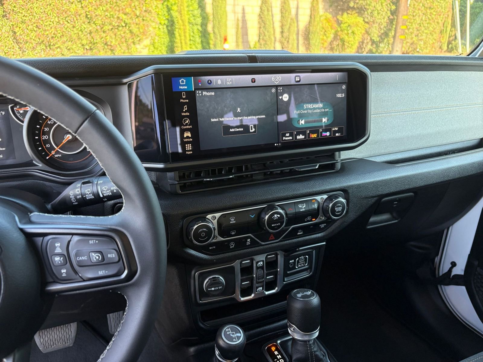 Thumbnail: 2025 Jeep Wrangler - 17