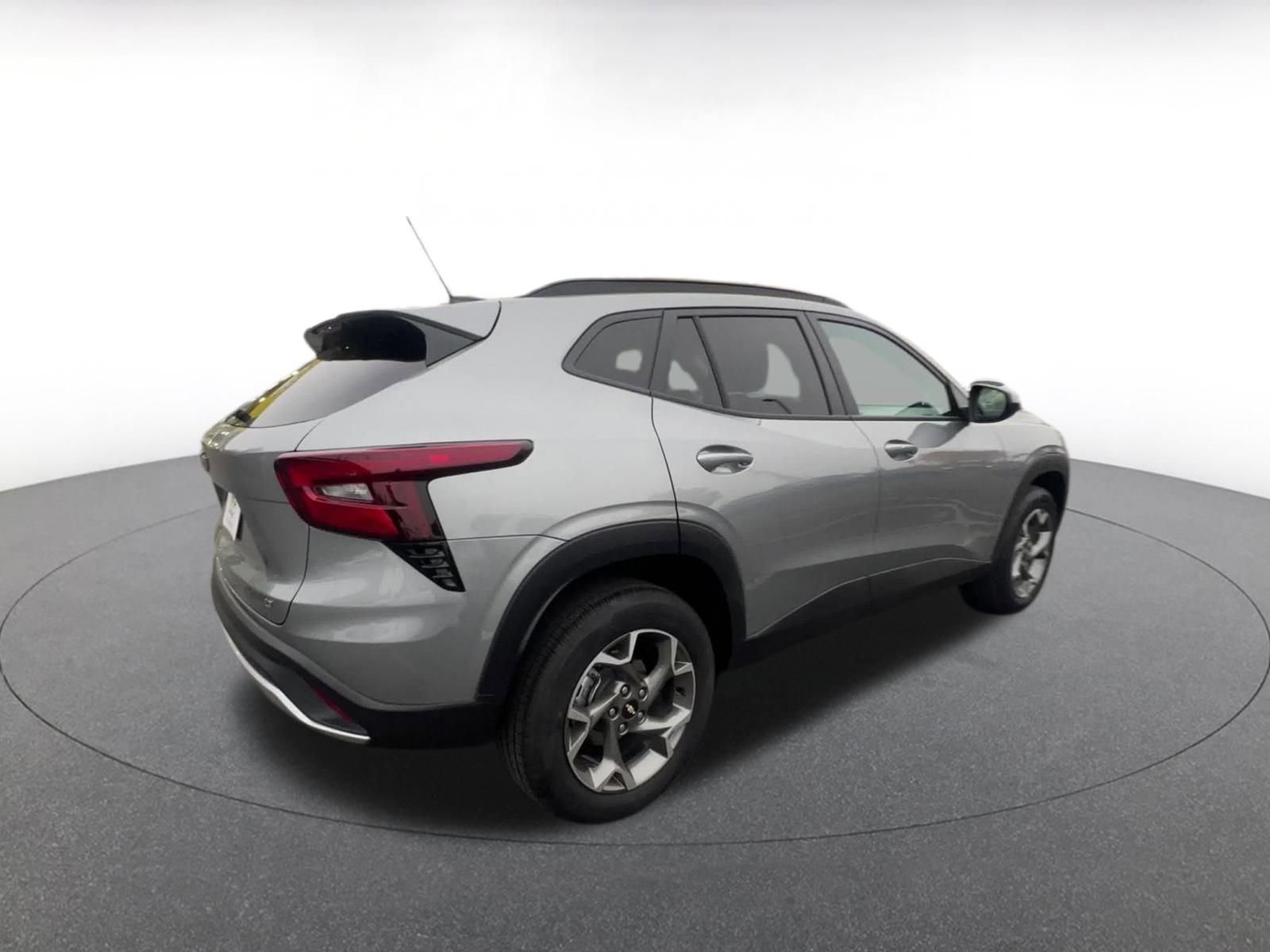 Thumbnail: 2025 Chevrolet Trax - 15