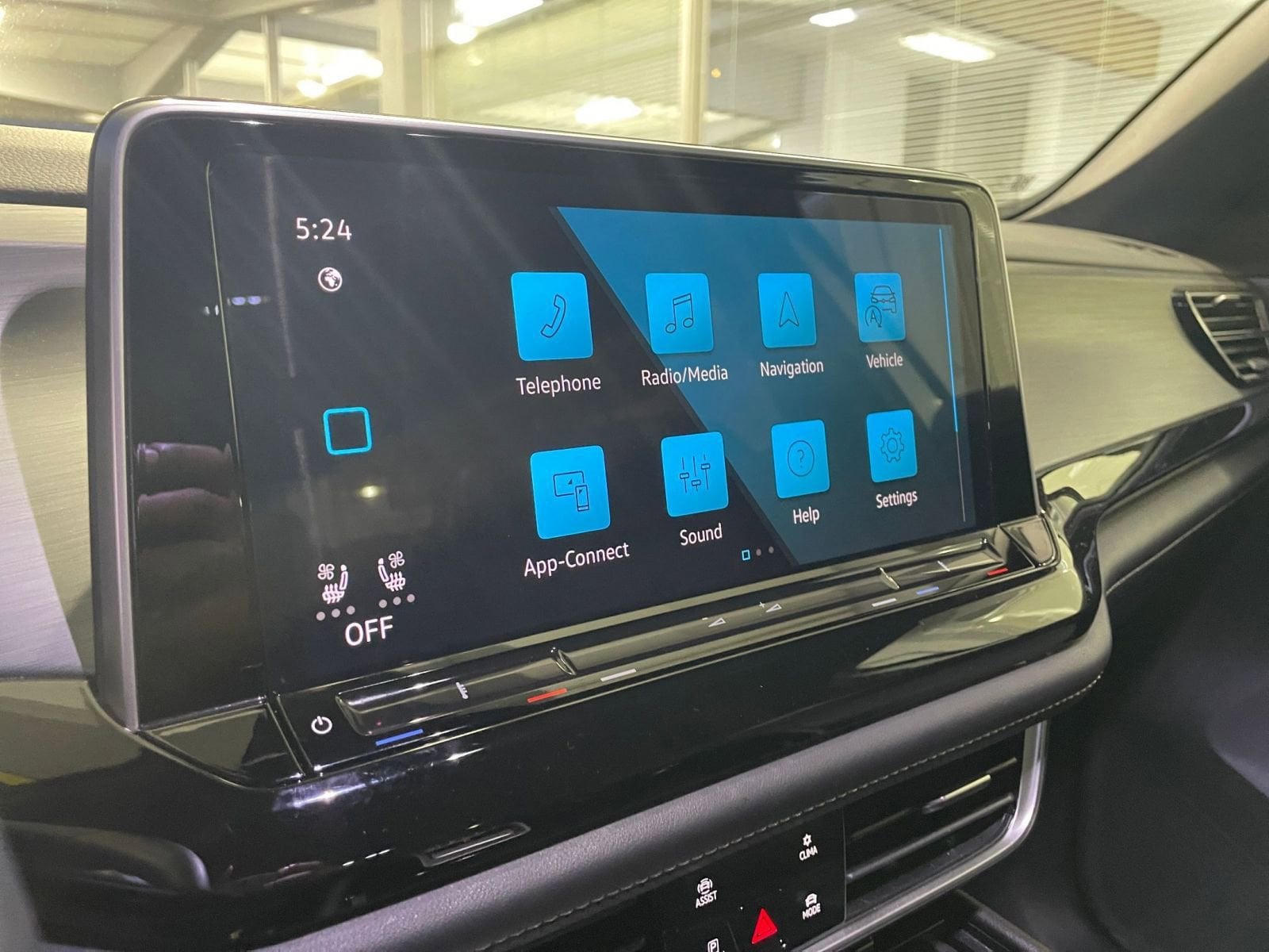 Thumbnail: 2025 Volkswagen Atlas - 21