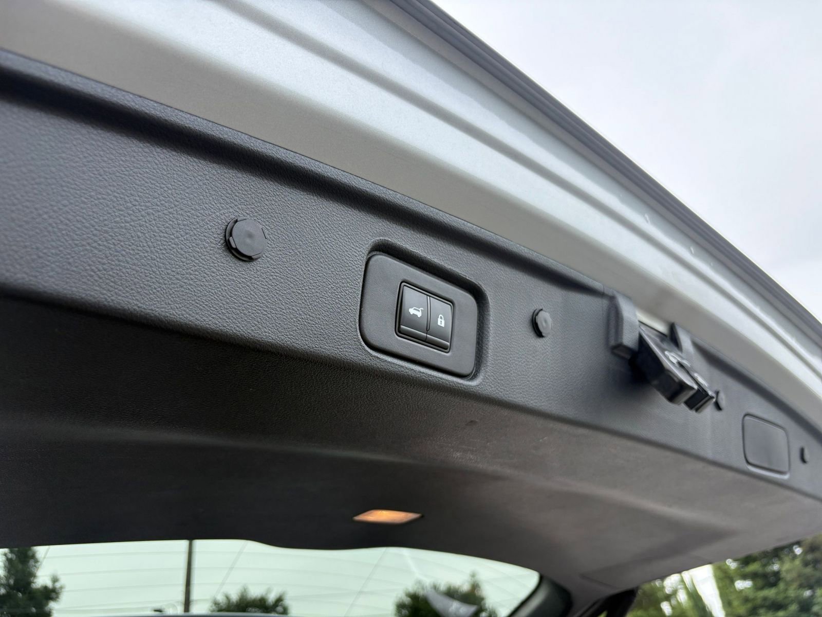 Thumbnail: 2025 Nissan Pathfinder - 23